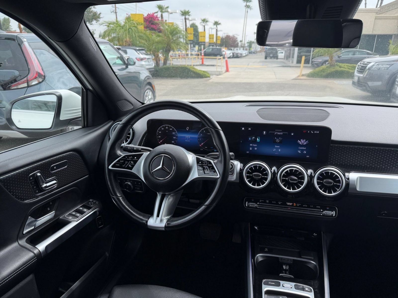 Thumbnail: 2025 Mercedes-Benz GLB - 35