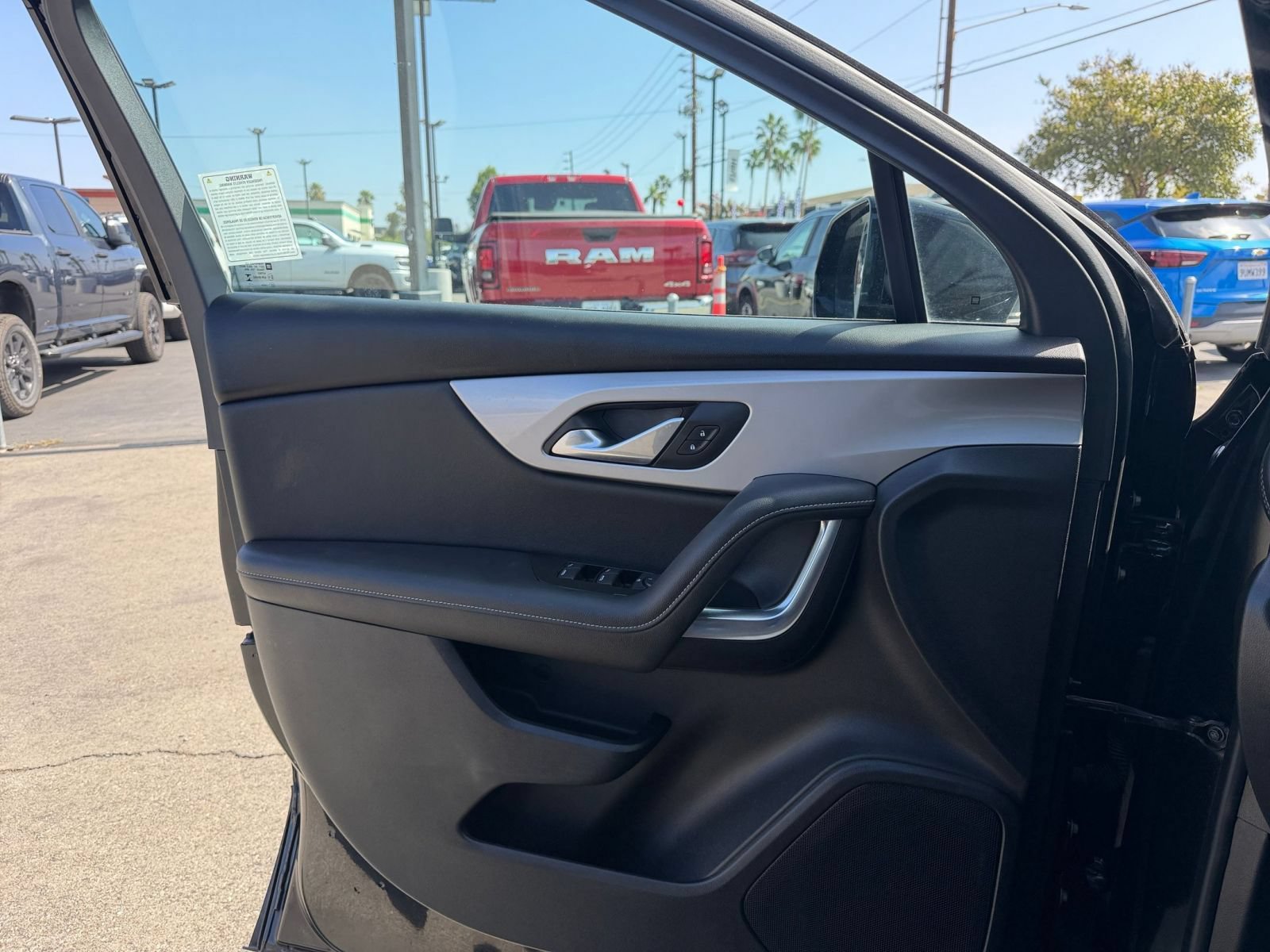 Thumbnail: 2025 Chevrolet Blazer - 18