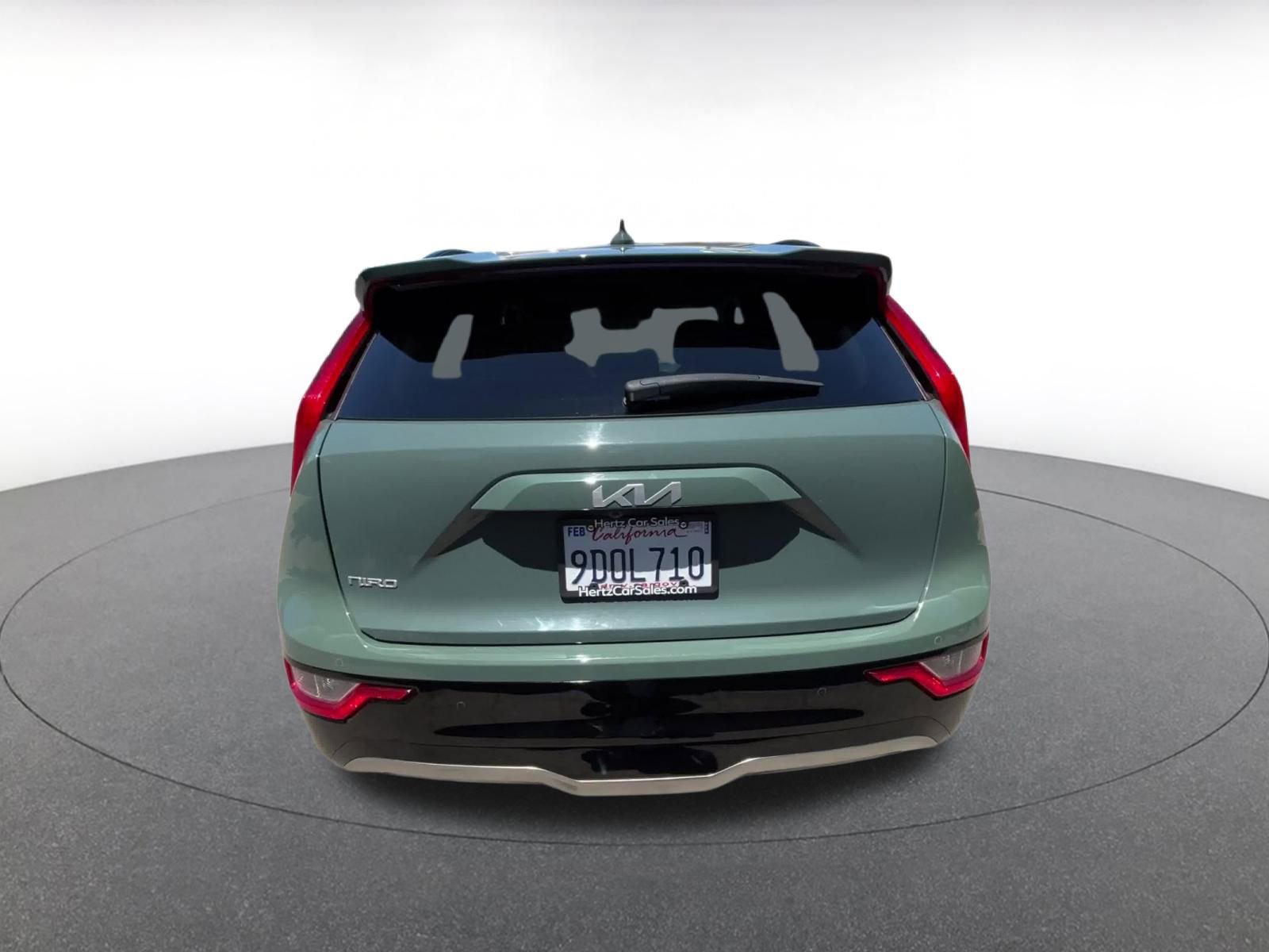 Thumbnail: 2023 Kia Niro - 12
