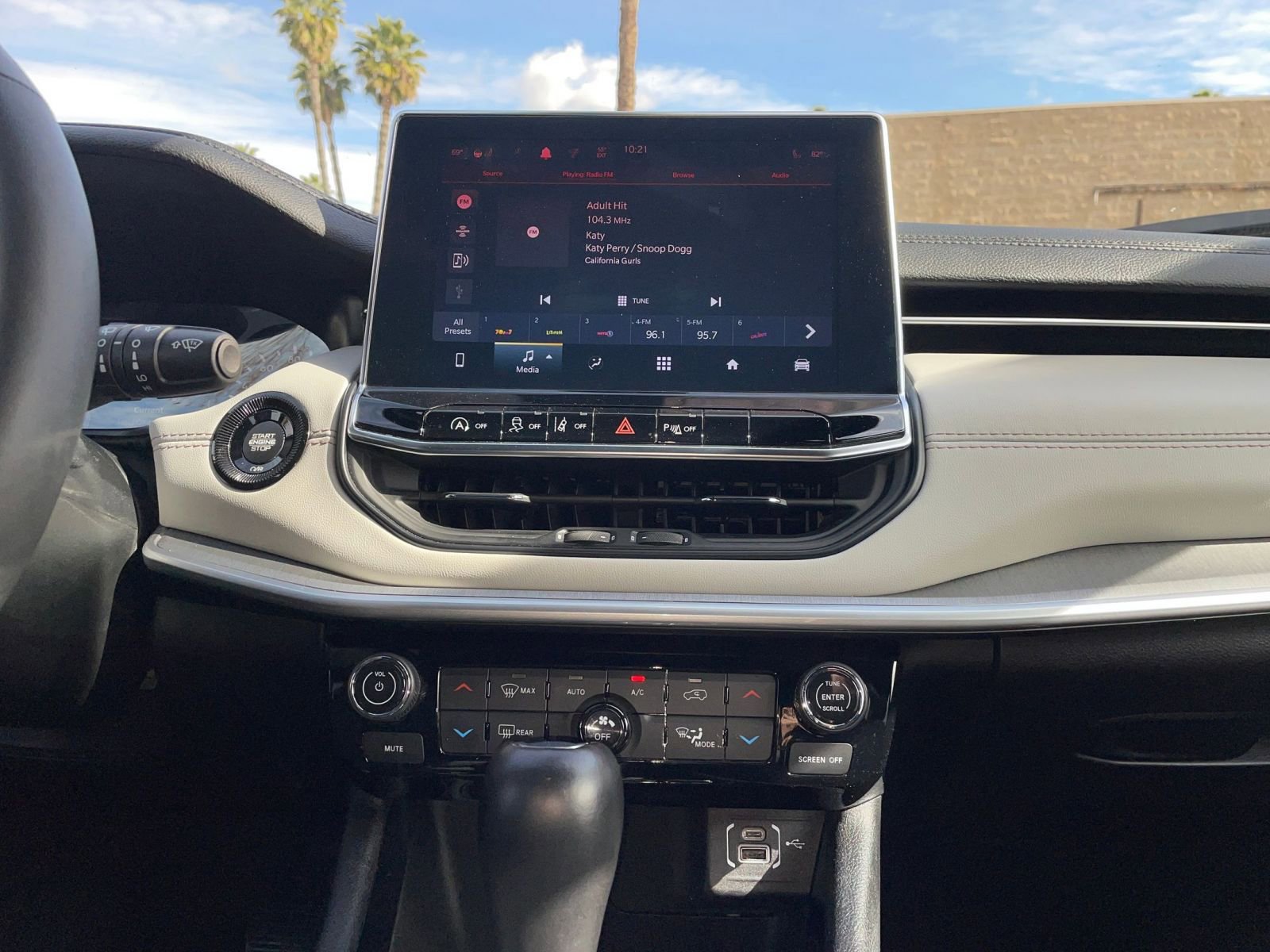 Thumbnail: 2025 Jeep Compass - 21