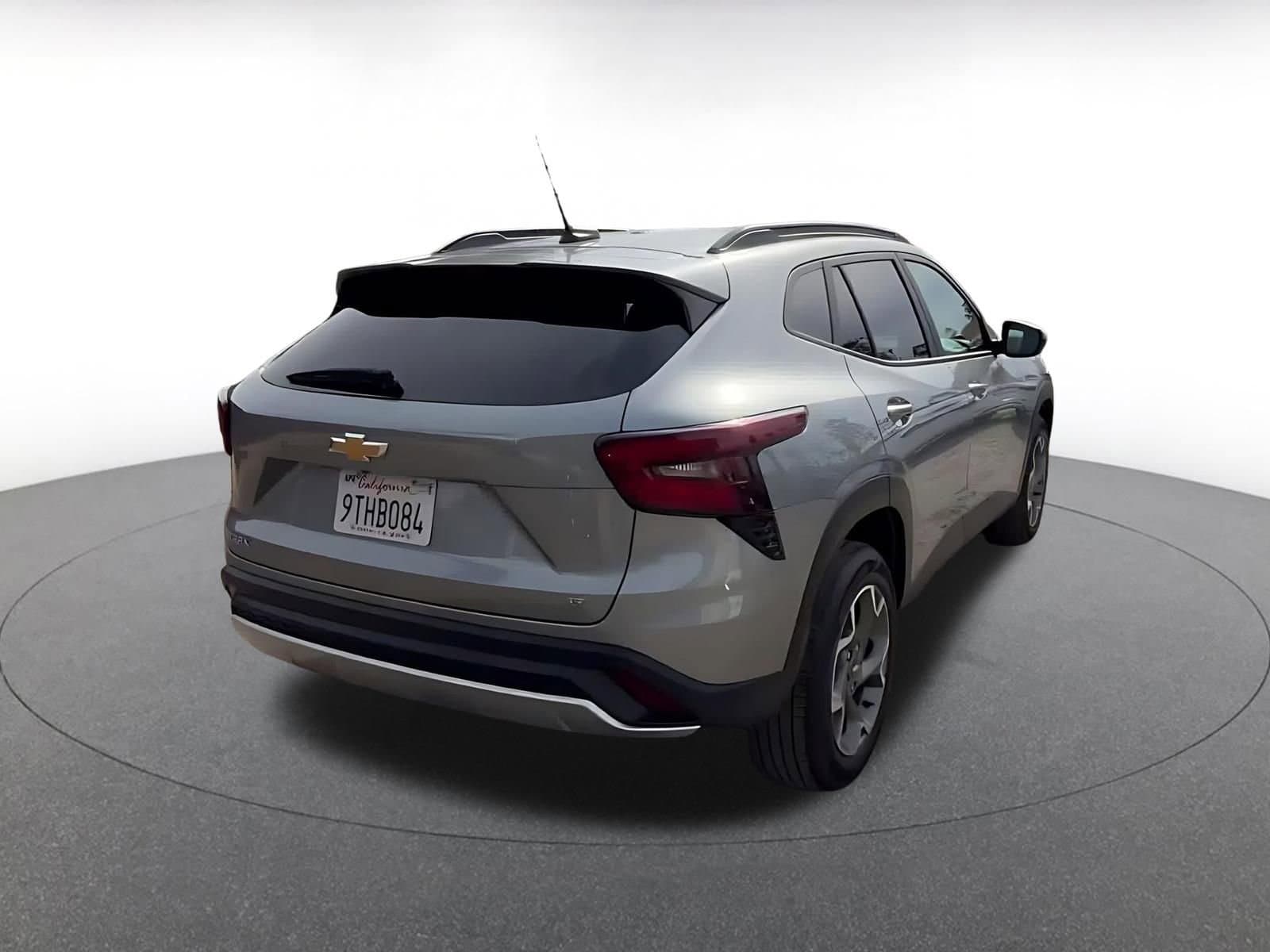 Thumbnail: 2025 Chevrolet Trax - 14