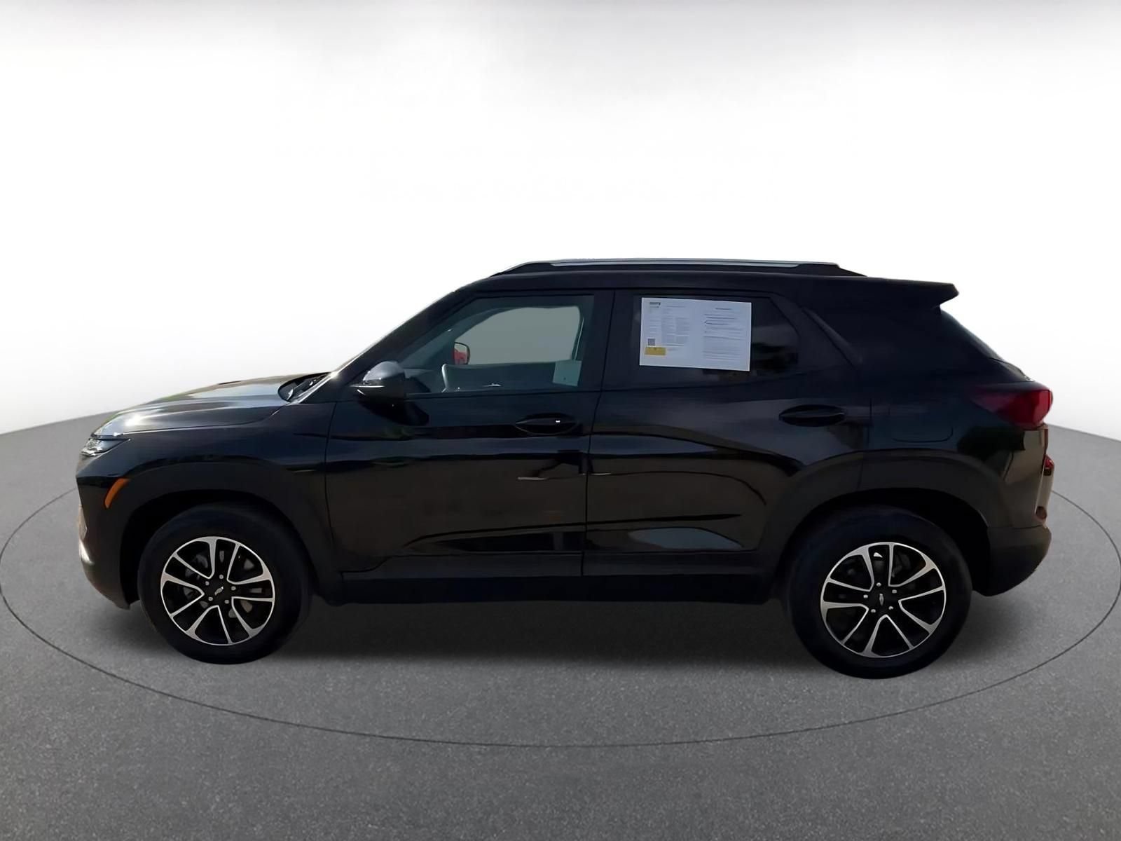 Thumbnail: 2025 Chevrolet TrailBlazer - 9