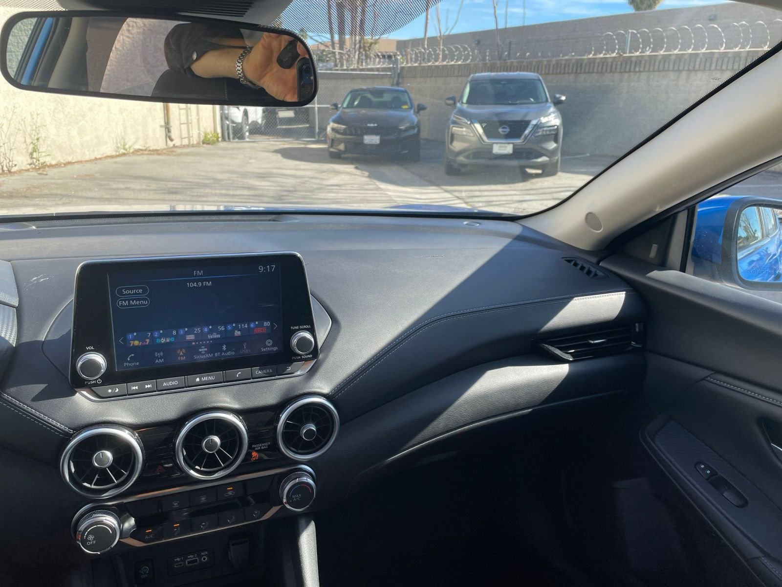 Thumbnail: 2025 Nissan Sentra - 33