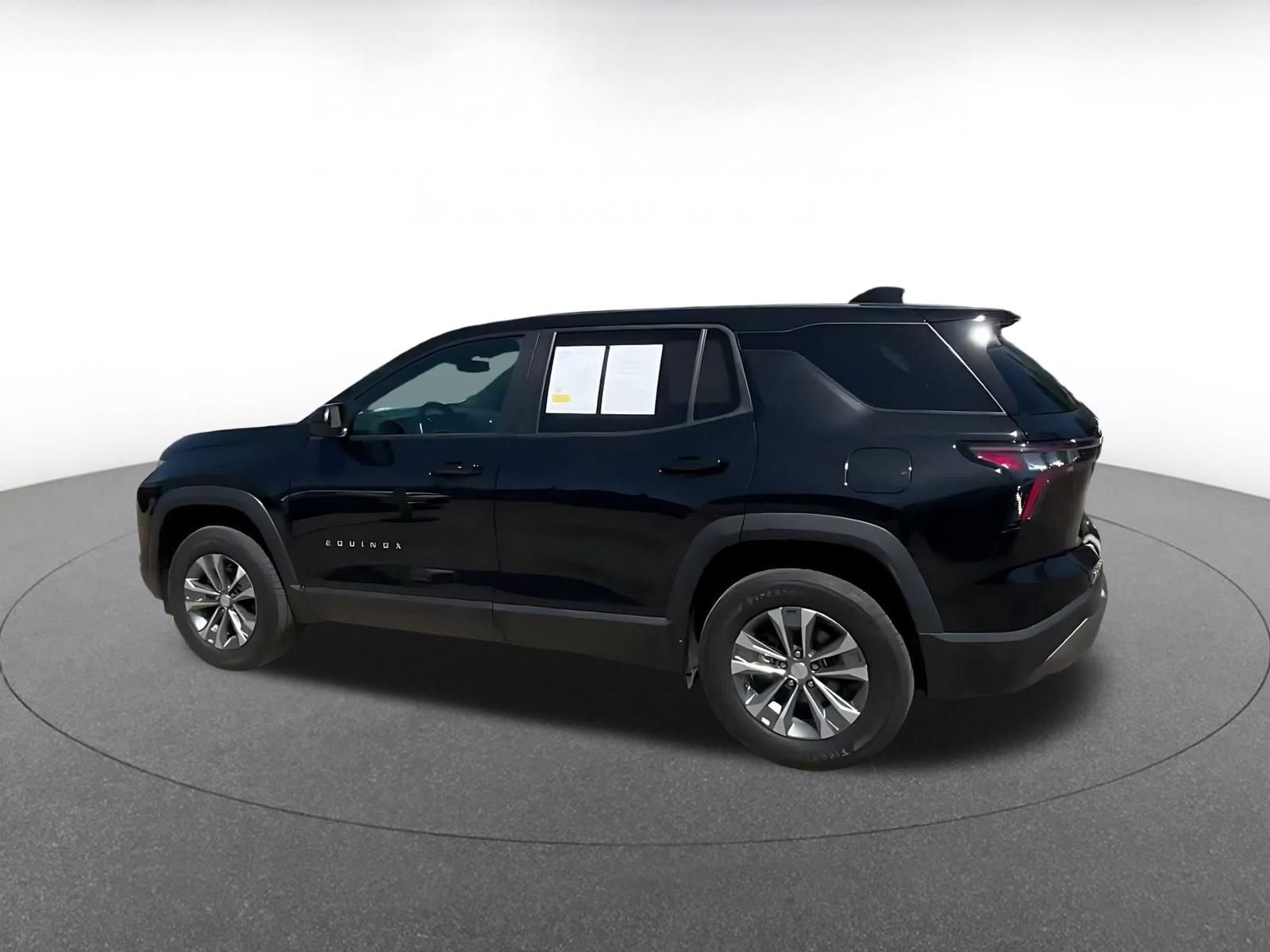 Thumbnail: 2025 Chevrolet Equinox - 9