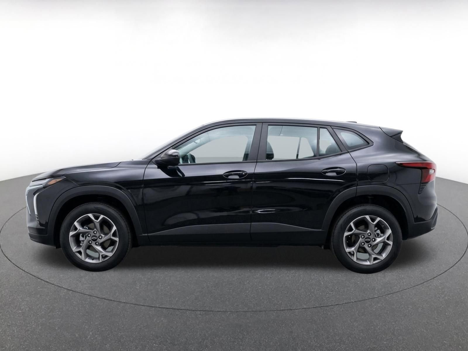 Thumbnail: 2025 Chevrolet Trax - 4