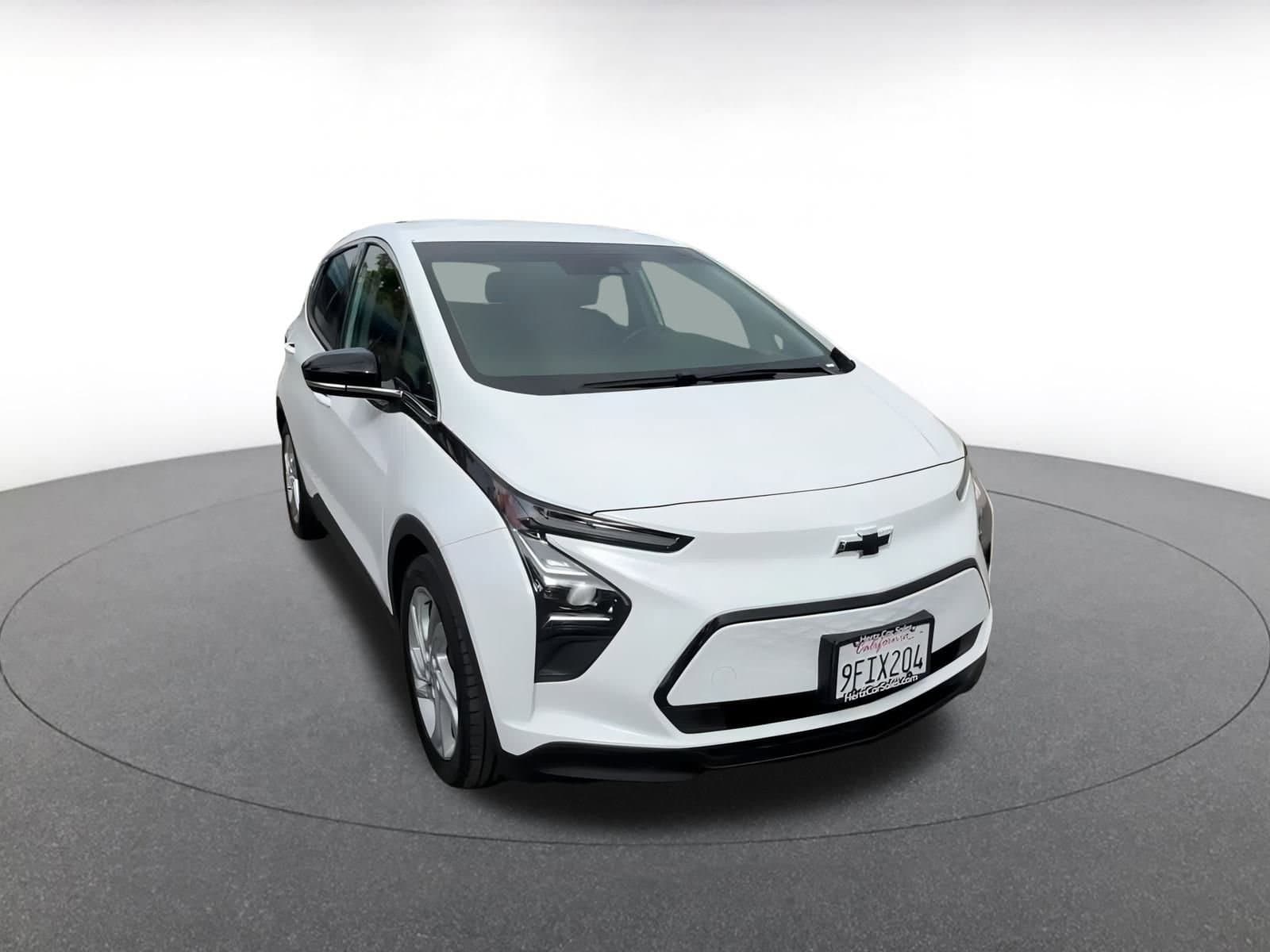 Thumbnail: 2023 Chevrolet Bolt EV - 3