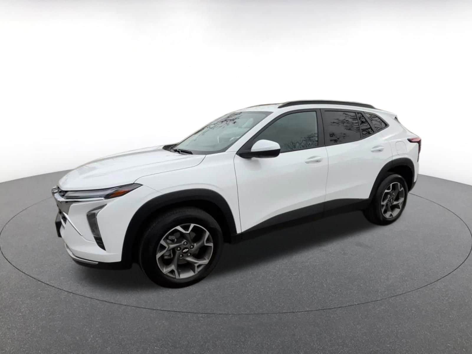 Thumbnail: 2025 Chevrolet Trax - 8