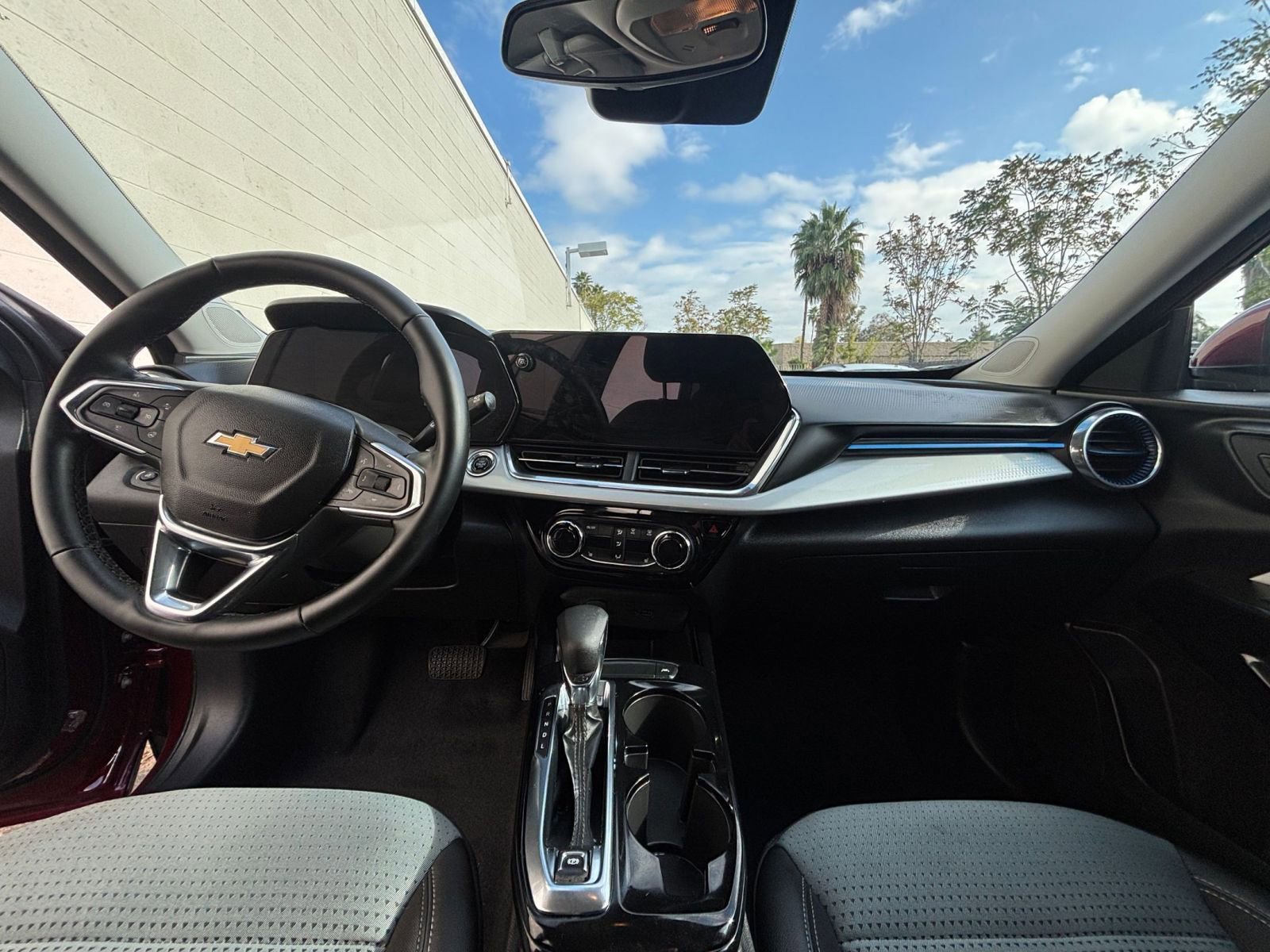 Thumbnail: 2025 Chevrolet Trax - 33