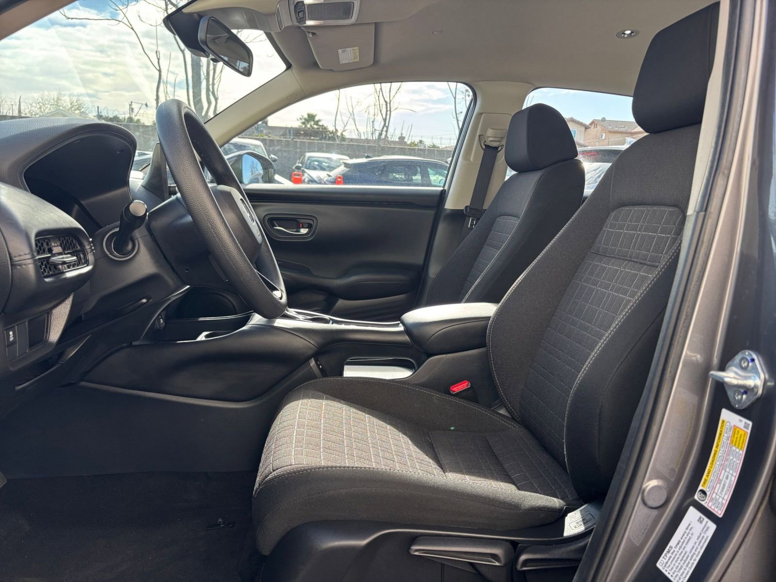 Thumbnail: 2025 Honda HR-V - 27