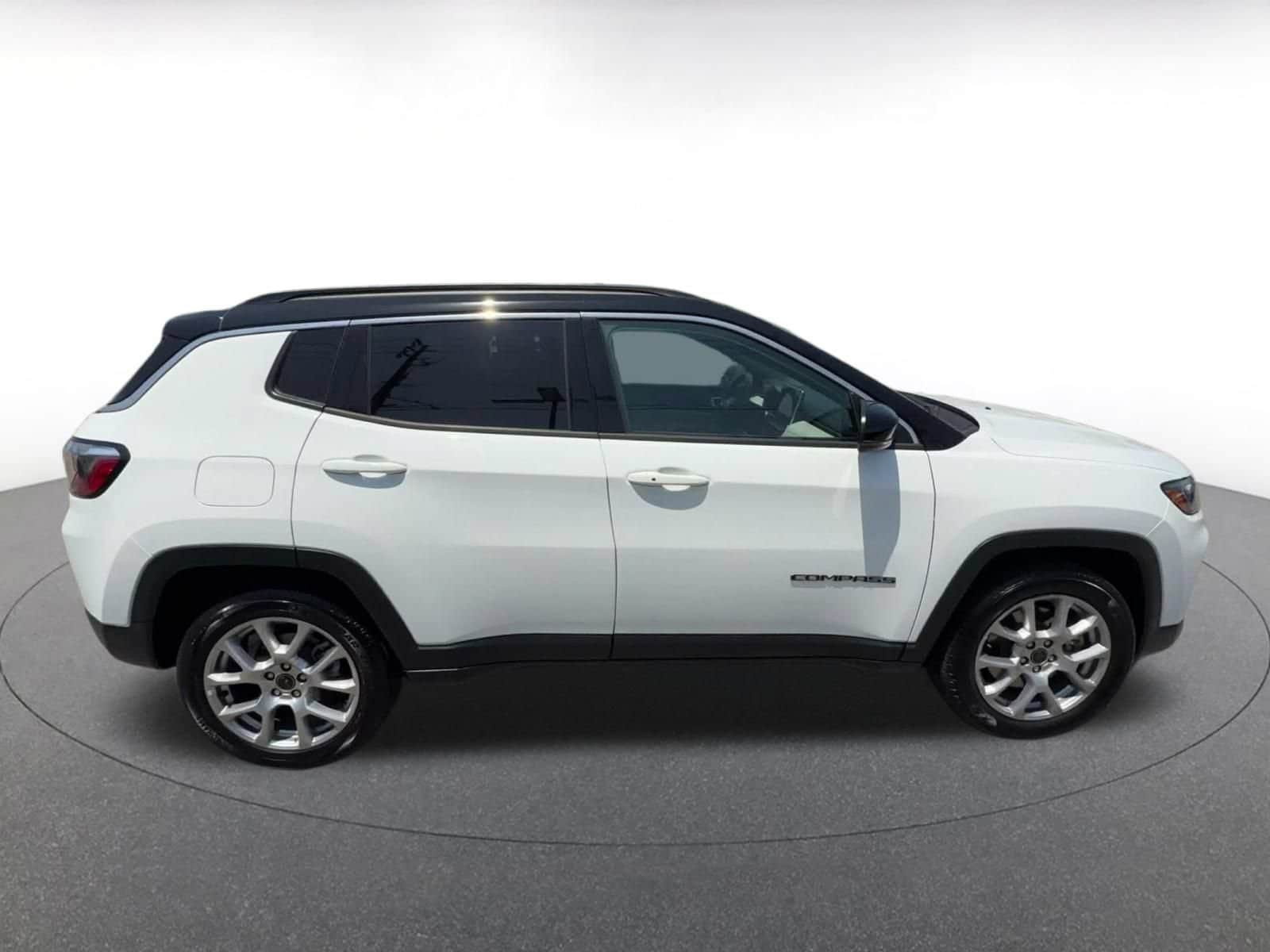 Thumbnail: 2025 Jeep Compass - 13