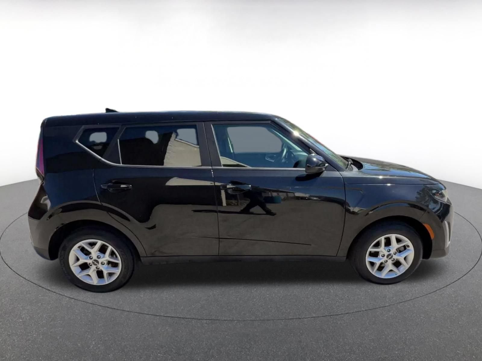 Thumbnail: 2025 Kia Soul - 15