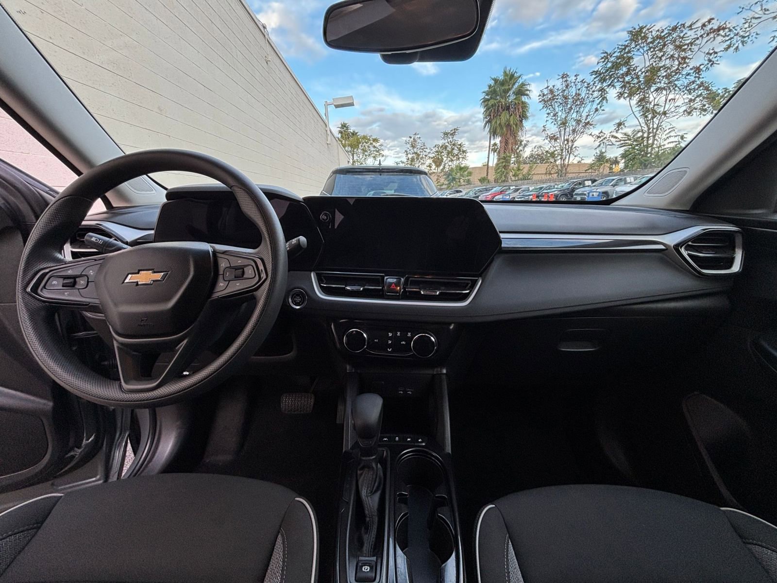 Thumbnail: 2025 Chevrolet TrailBlazer - 33