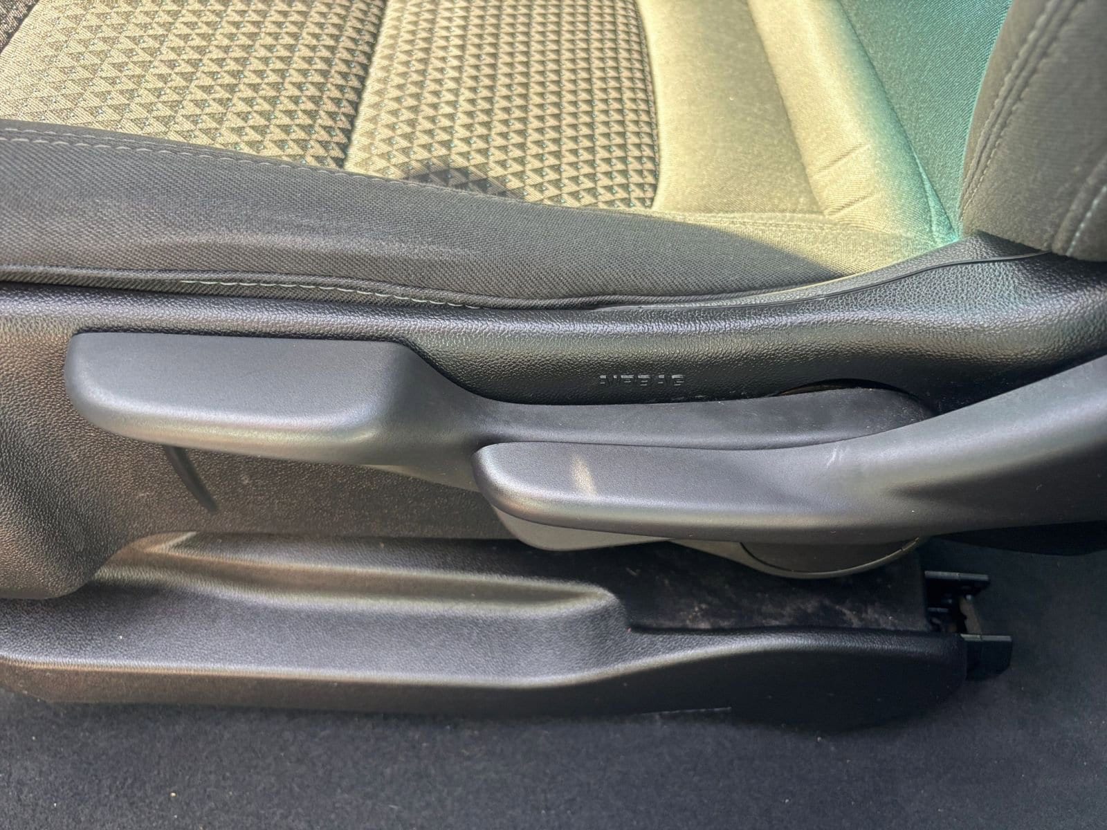 Thumbnail: 2023 Chevrolet Bolt EV - 28