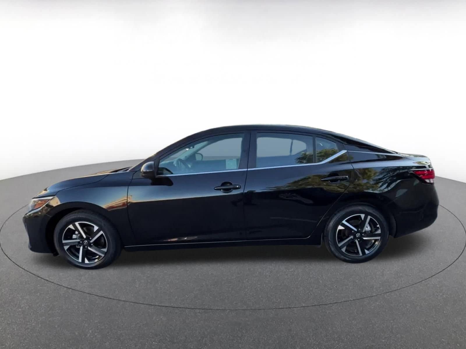 Thumbnail: 2024 Nissan Sentra - 9
