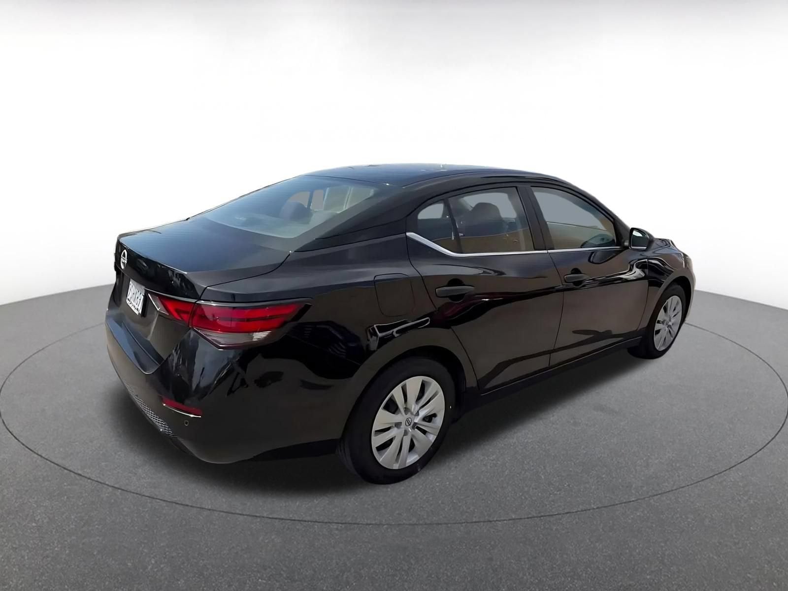 Thumbnail: 2025 Nissan Sentra - 14