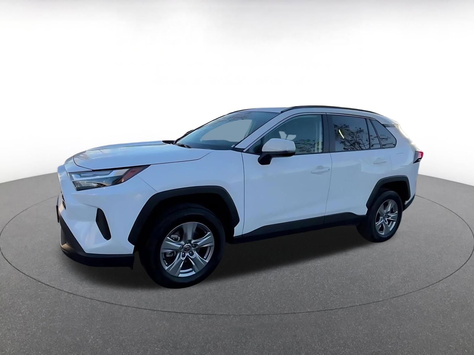 Thumbnail: 2025 Toyota RAV4 - 8