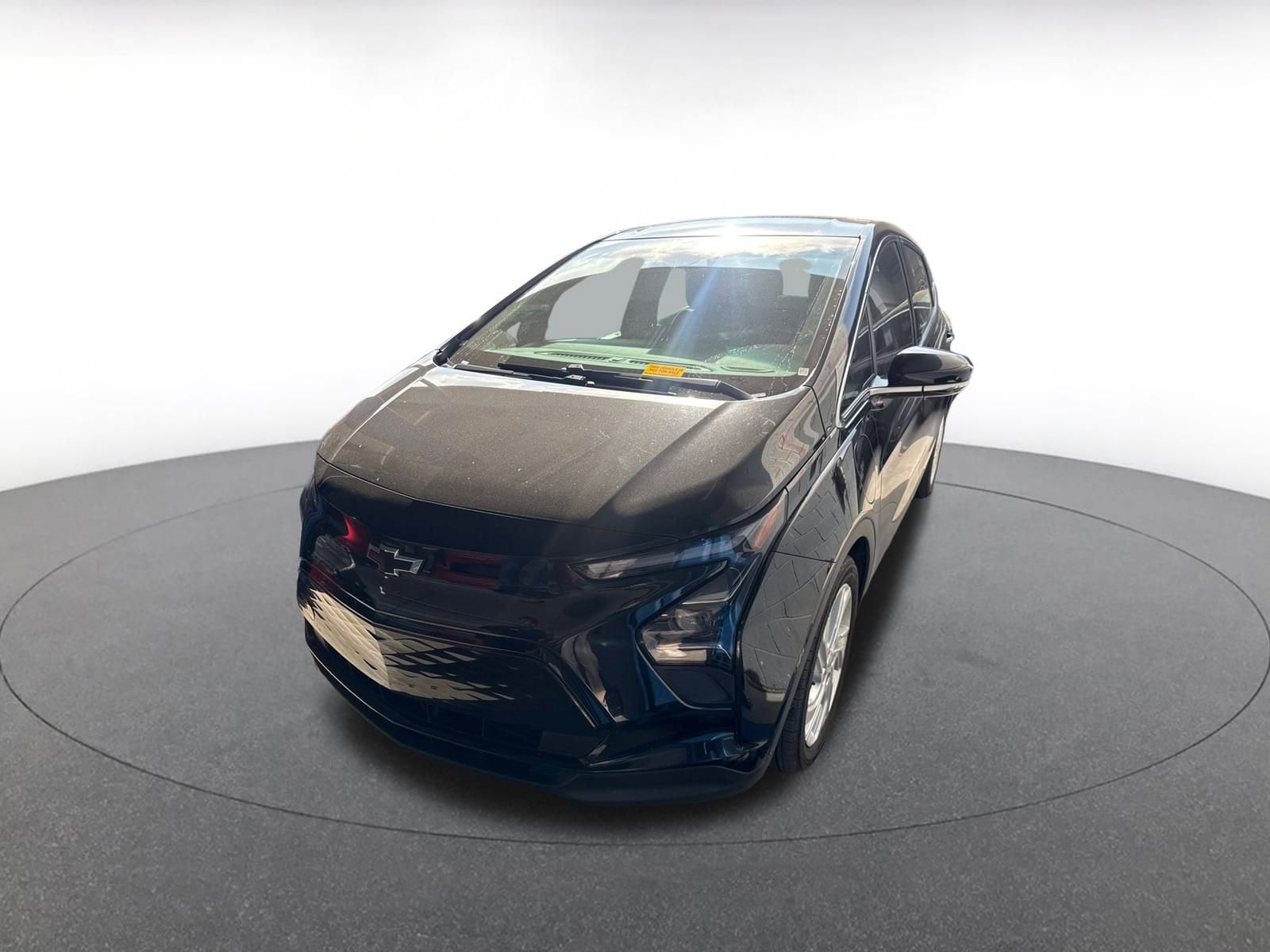 Thumbnail: 2023 Chevrolet Bolt EV - 3