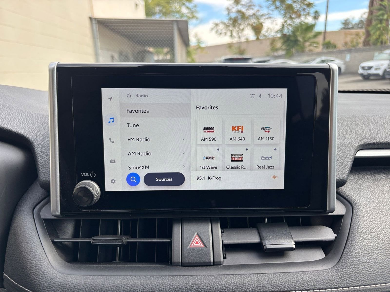 Thumbnail: 2025 Toyota RAV4 - 21