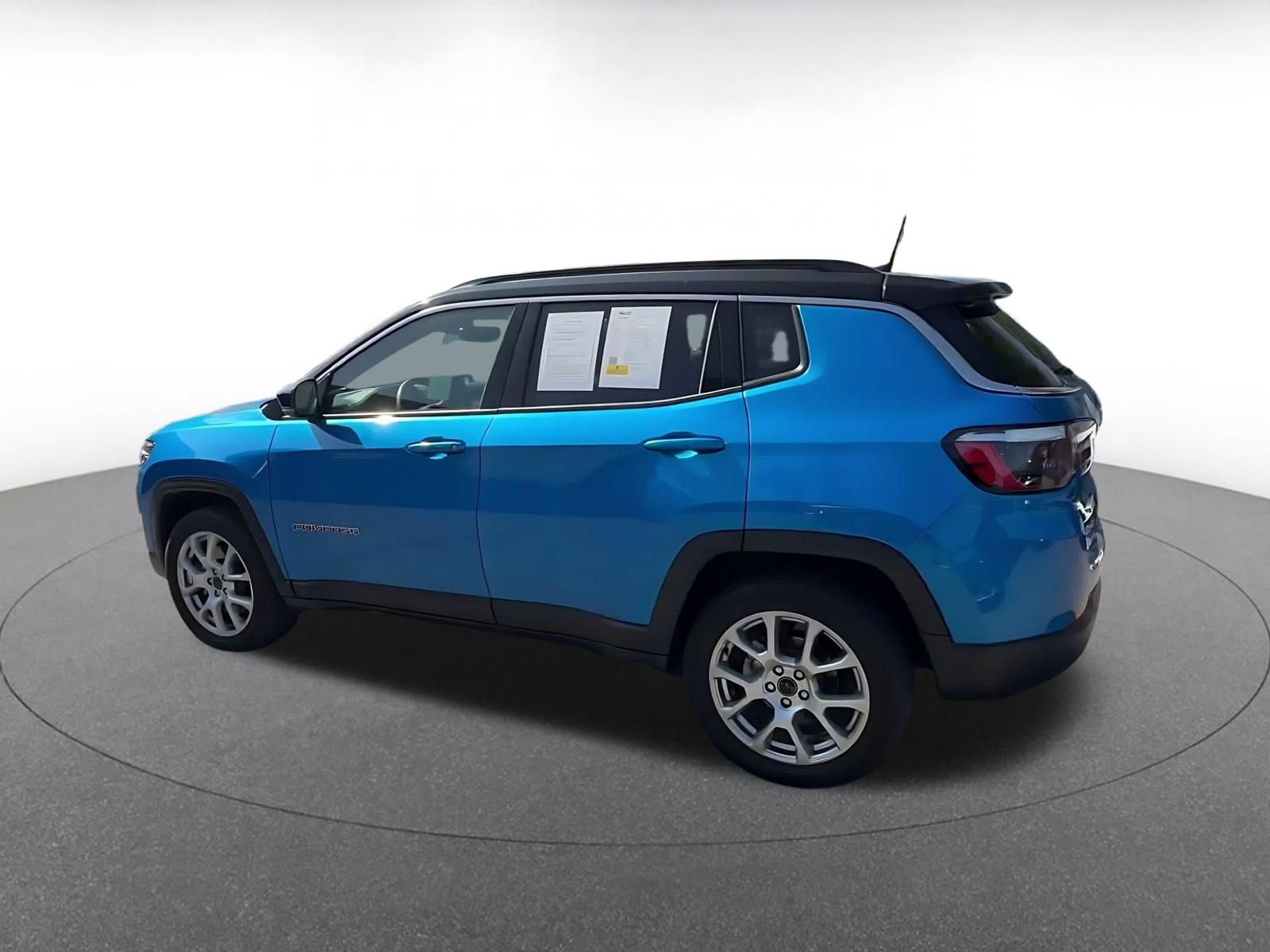 Thumbnail: 2025 Jeep Compass - 9