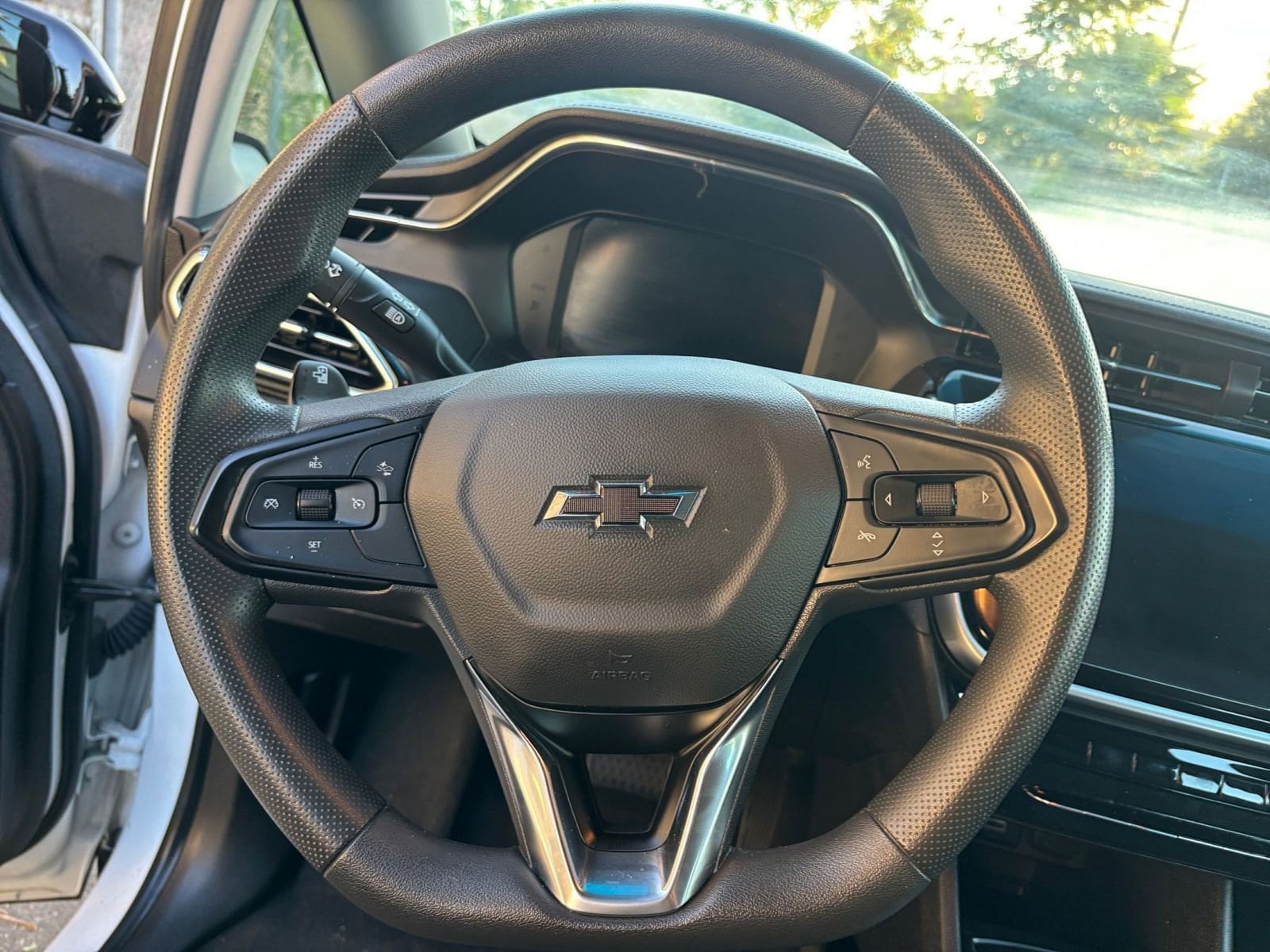 Thumbnail: 2023 Chevrolet Bolt EV - 32
