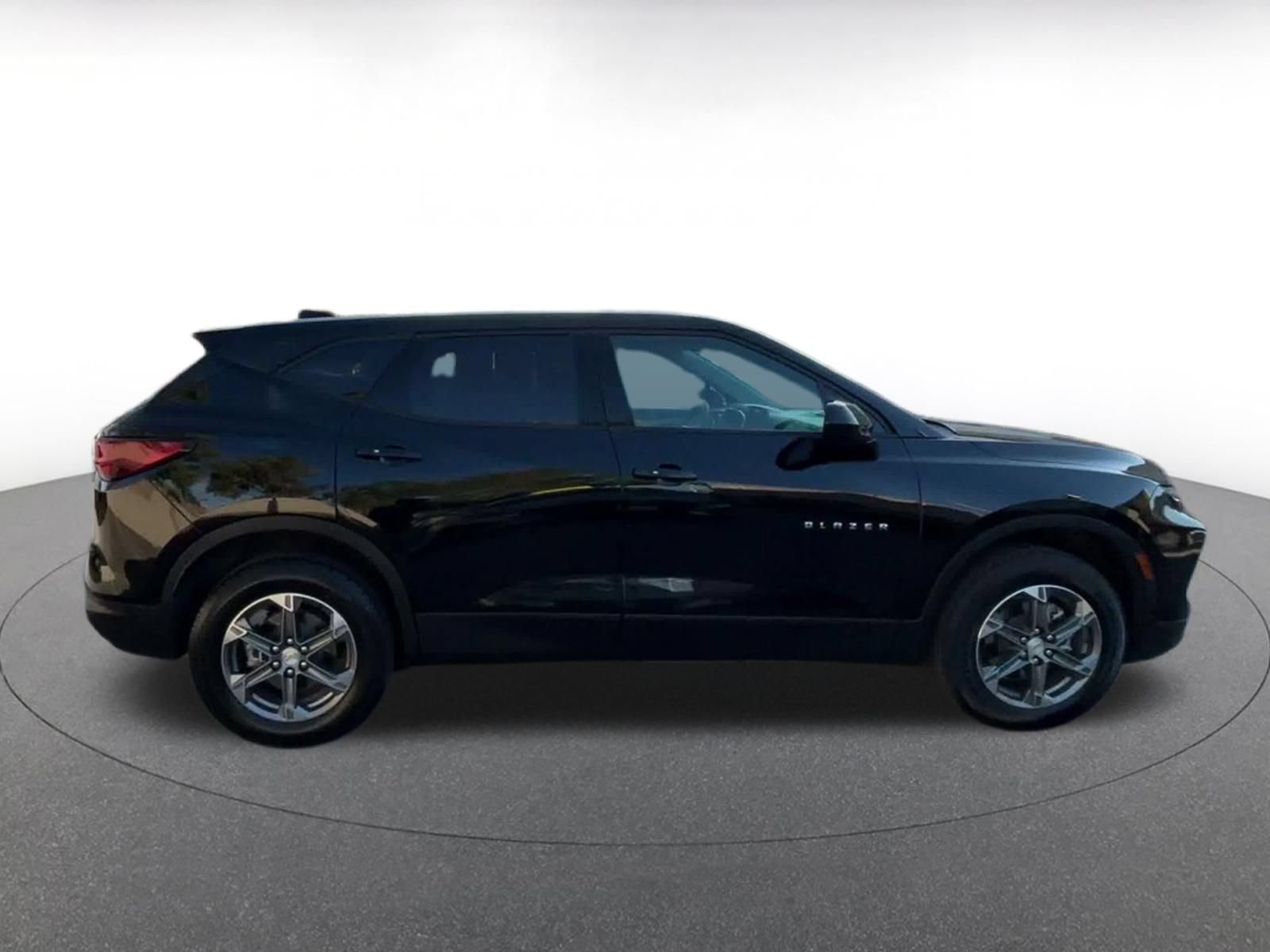 Thumbnail: 2025 Chevrolet Blazer - 15