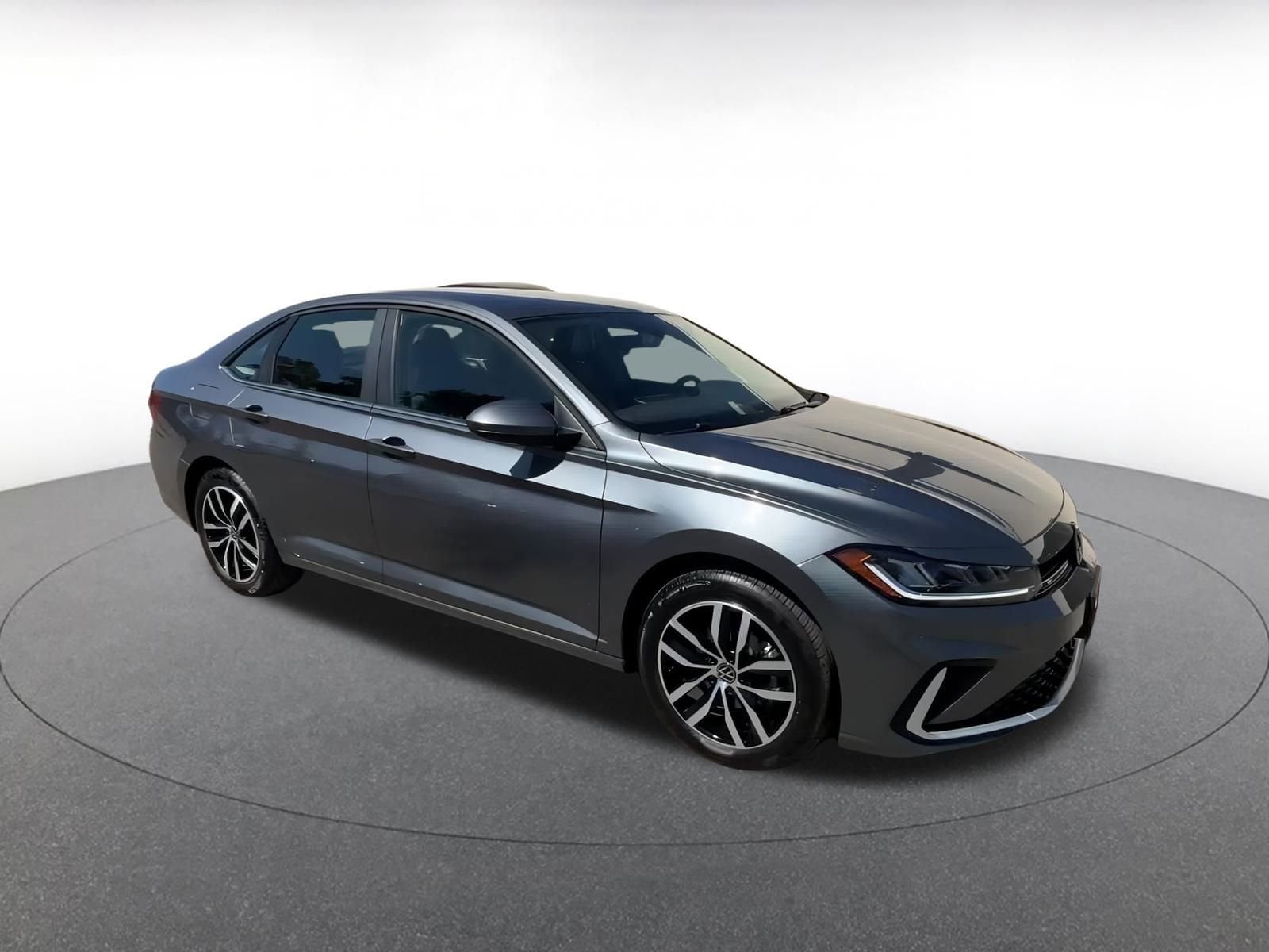 Thumbnail: 2025 Volkswagen Jetta - 2