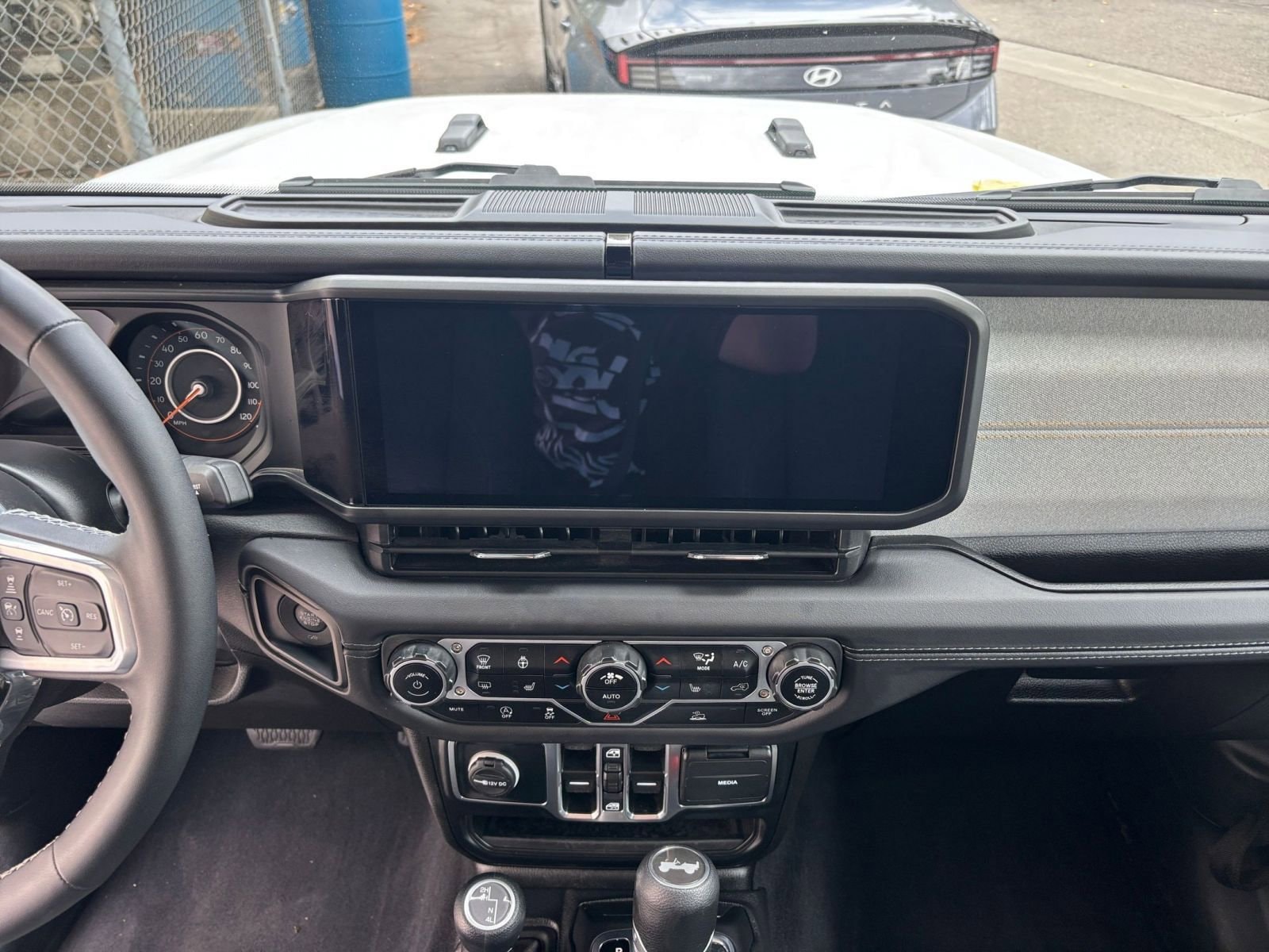 Thumbnail: 2025 Jeep Wrangler - 18