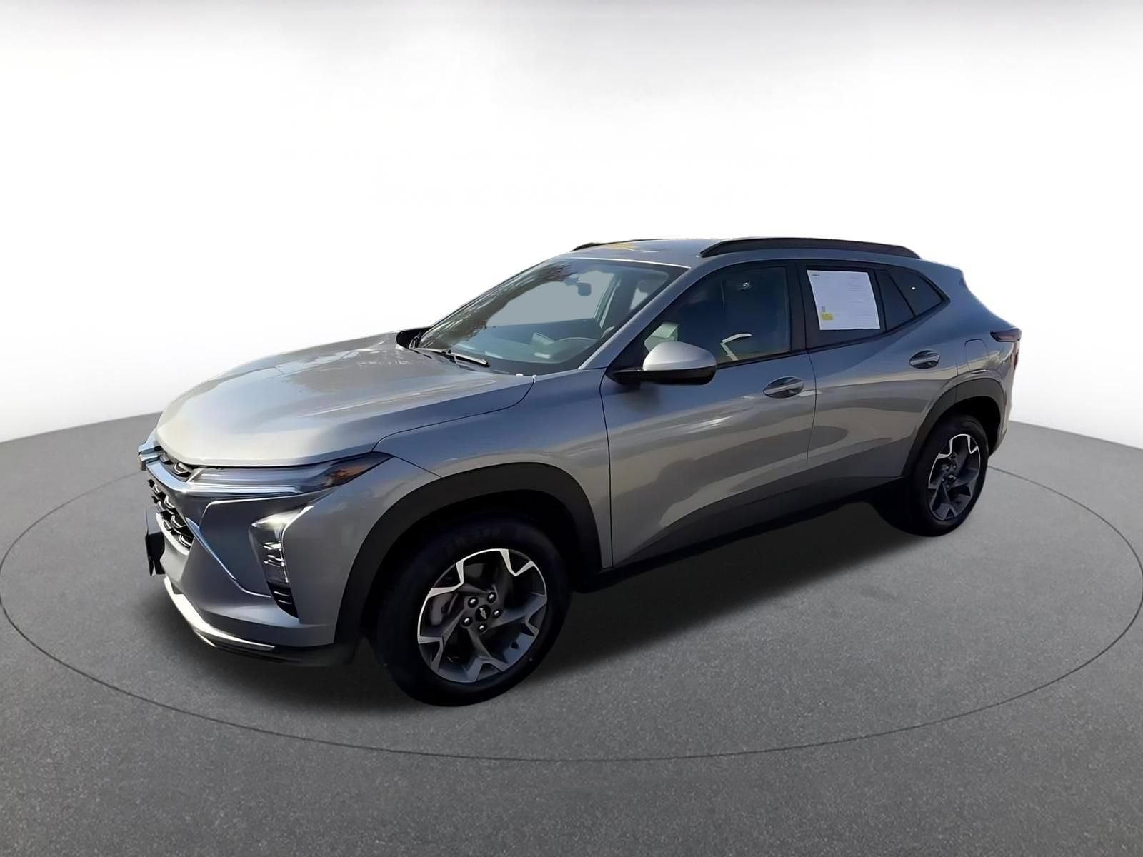Thumbnail: 2025 Chevrolet Trax - 7