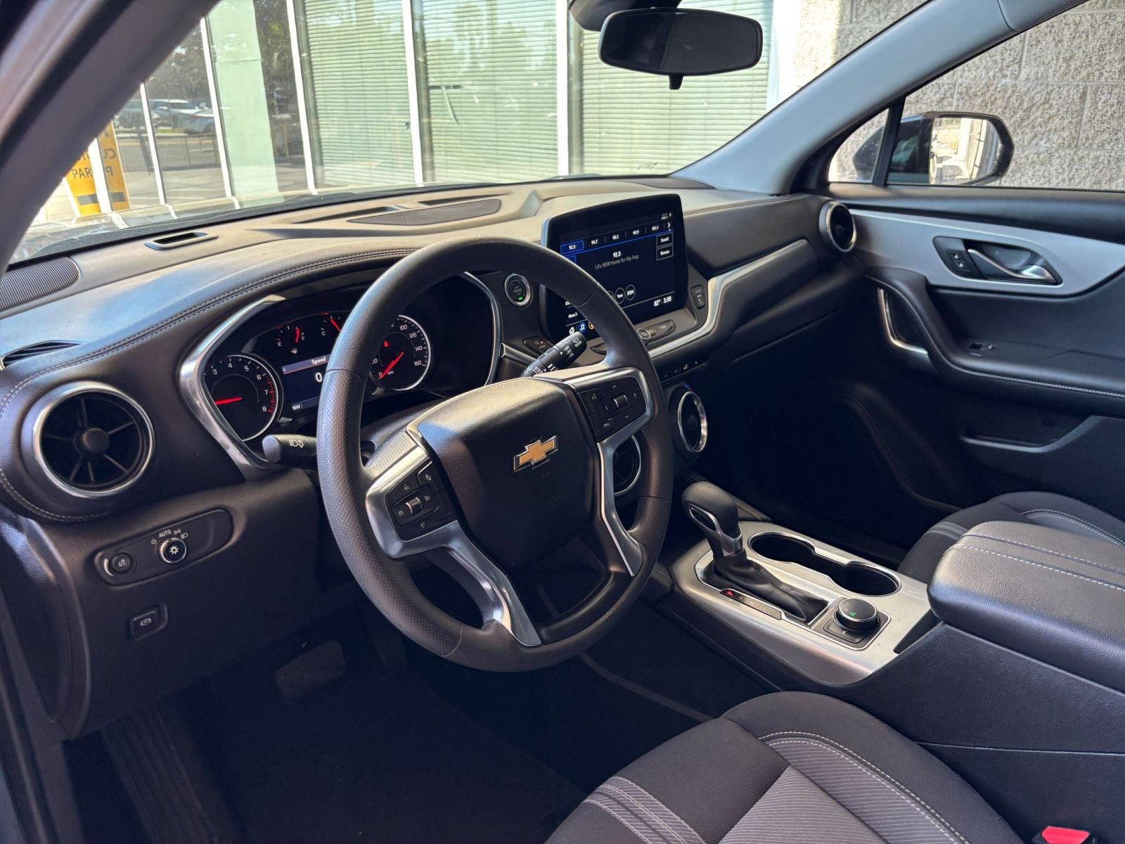 Thumbnail: 2025 Chevrolet Blazer - 34