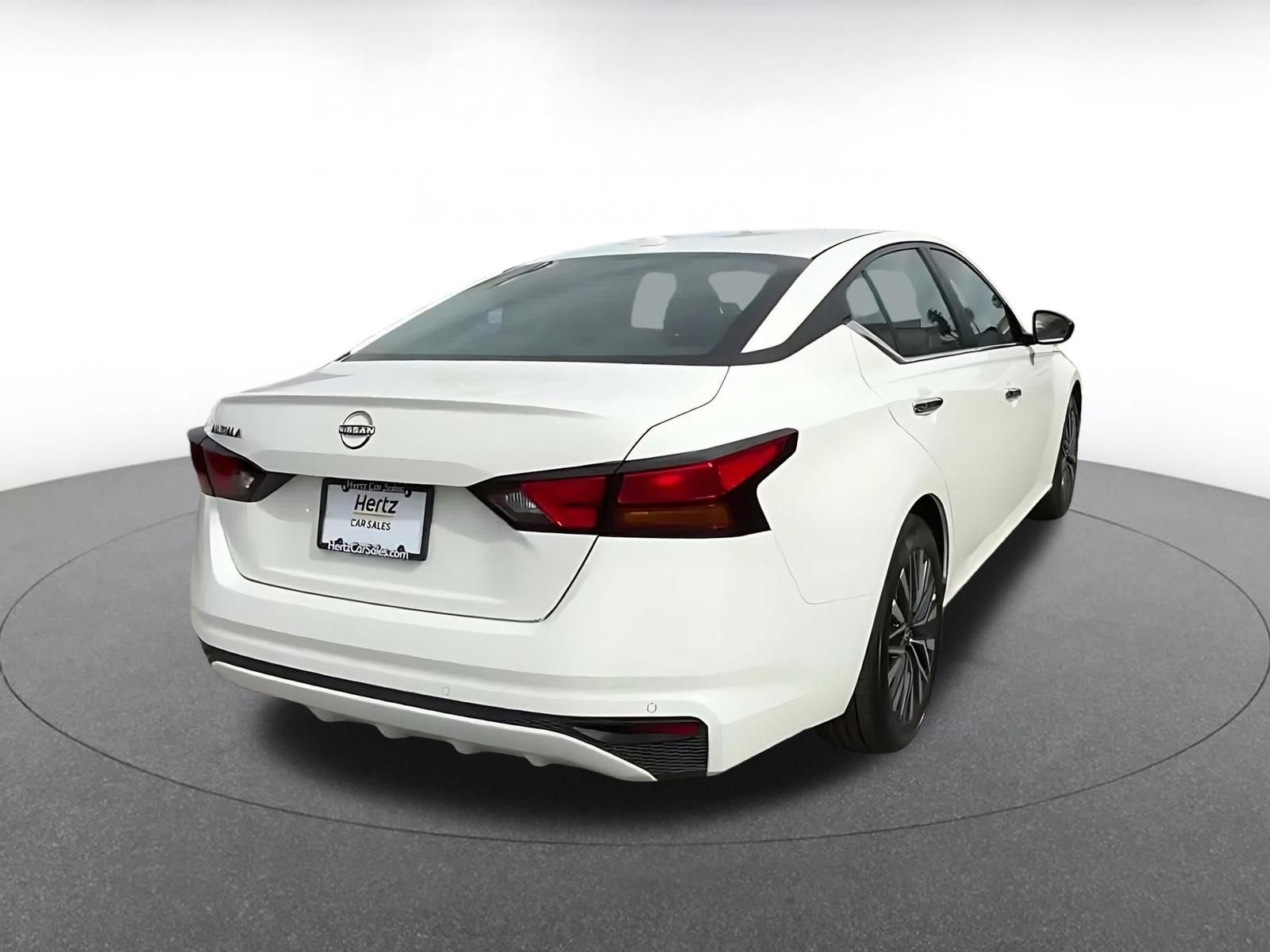 Thumbnail: 2025 Nissan Altima - 14