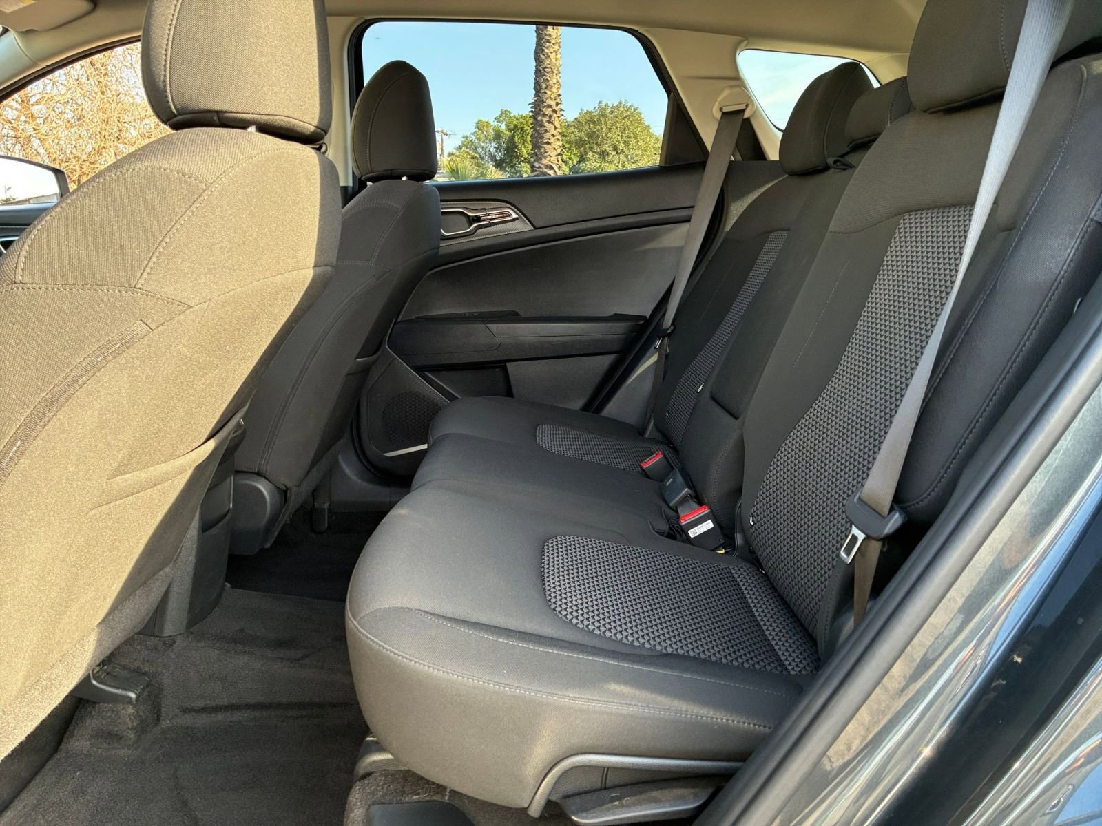 Thumbnail: 2025 Kia Sportage - 25