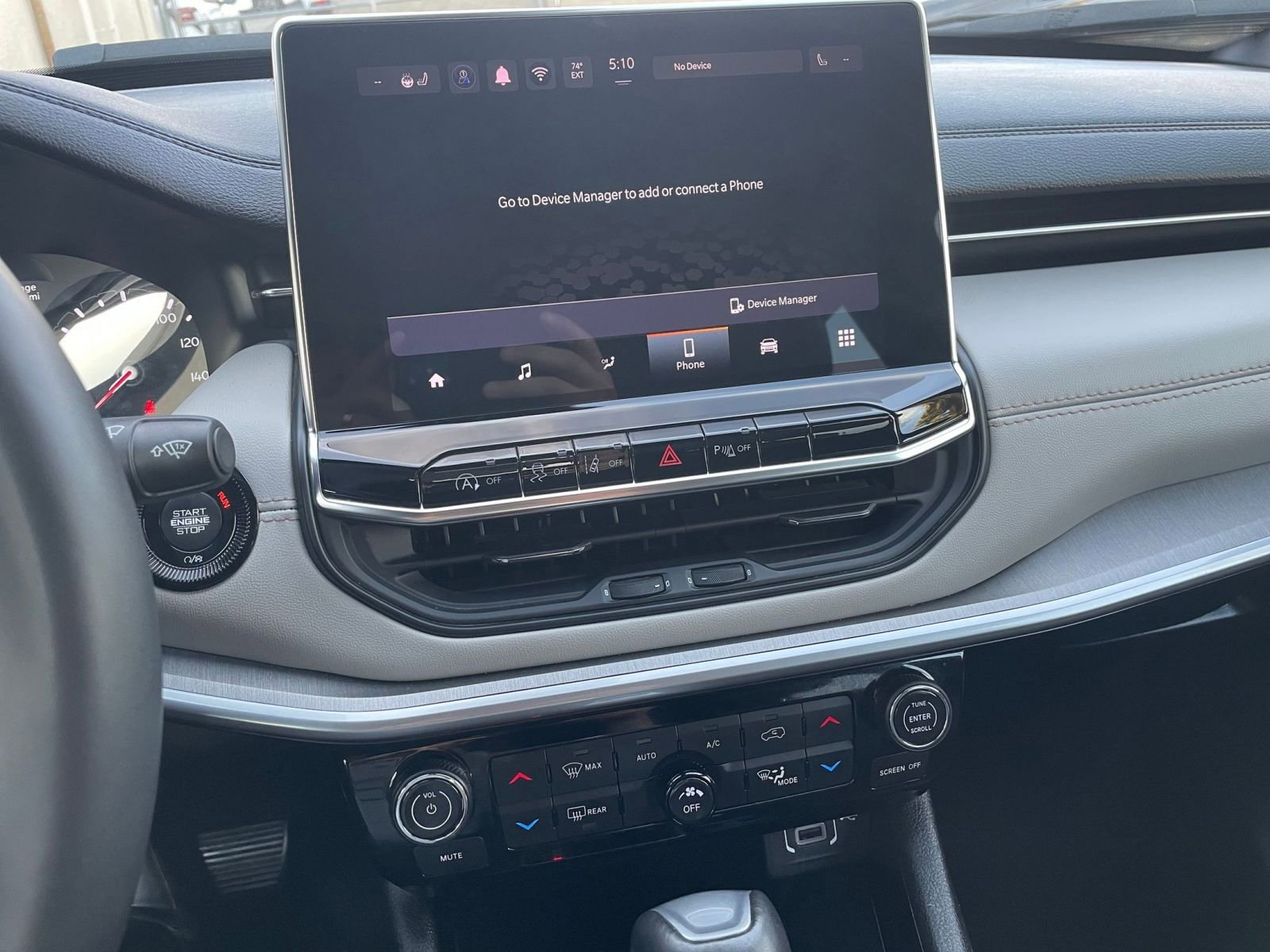 Thumbnail: 2025 Jeep Compass - 17