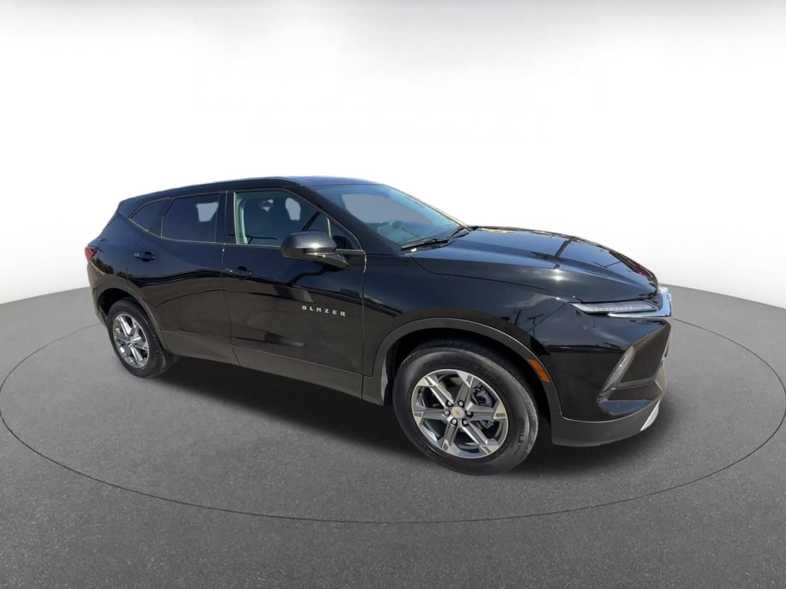 Thumbnail: 2025 Chevrolet Blazer - 2