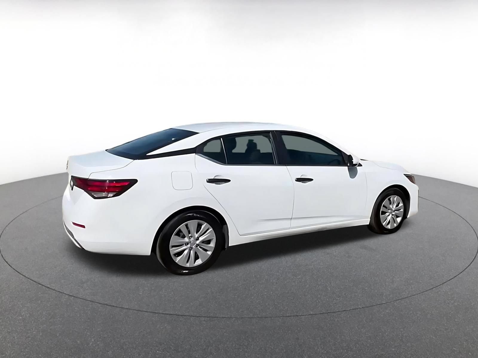 Thumbnail: 2024 Nissan Sentra - 15