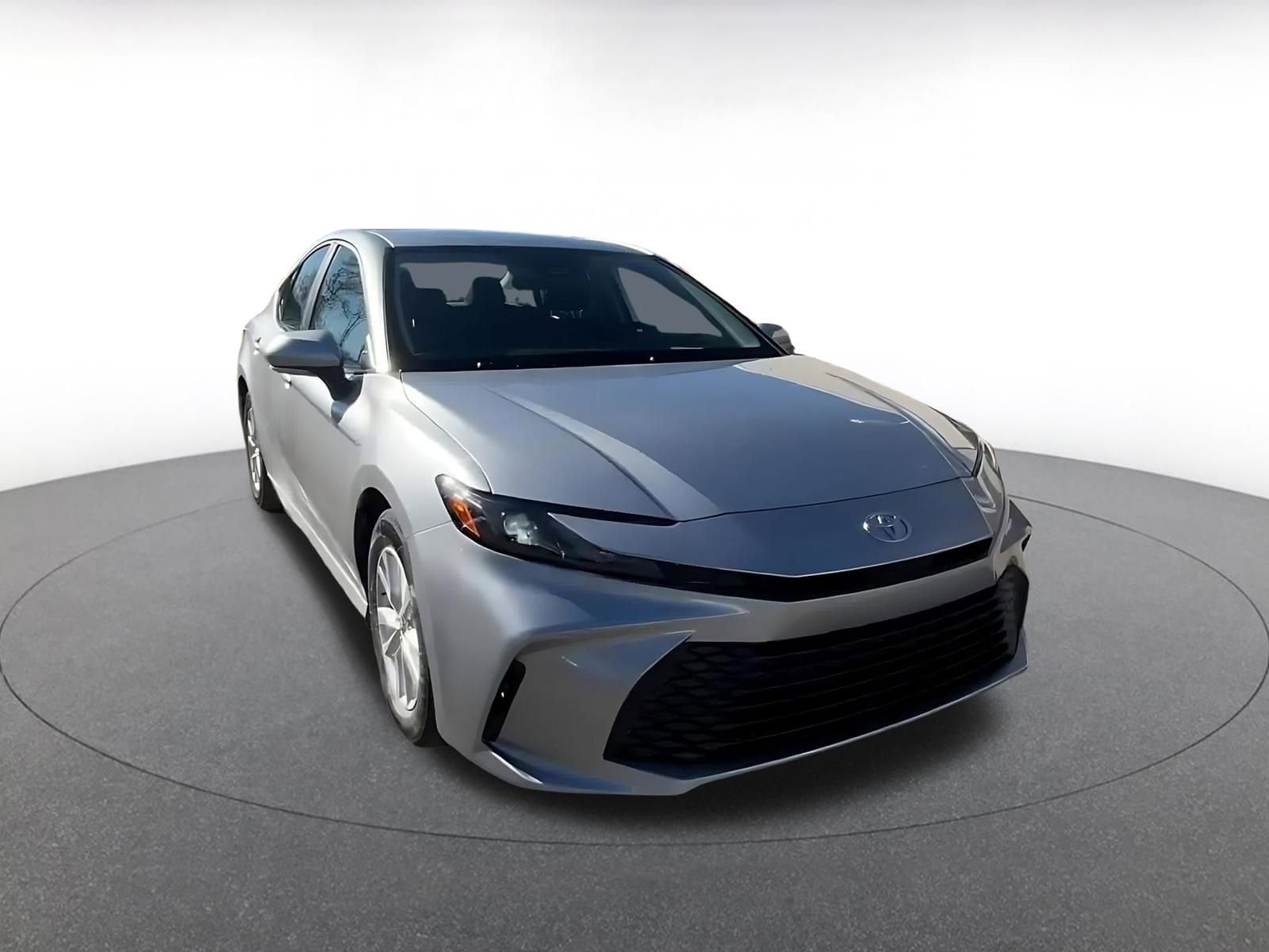 Thumbnail: 2025 Toyota Camry - 3