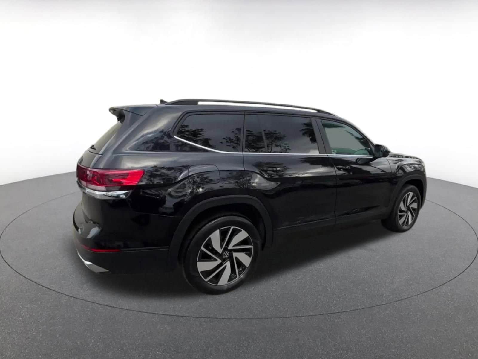 Thumbnail: 2025 Volkswagen Atlas - 15