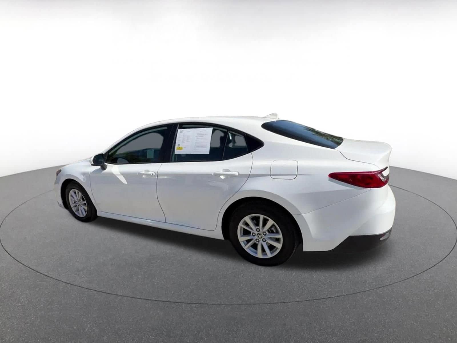 Thumbnail: 2025 Toyota Camry - 10