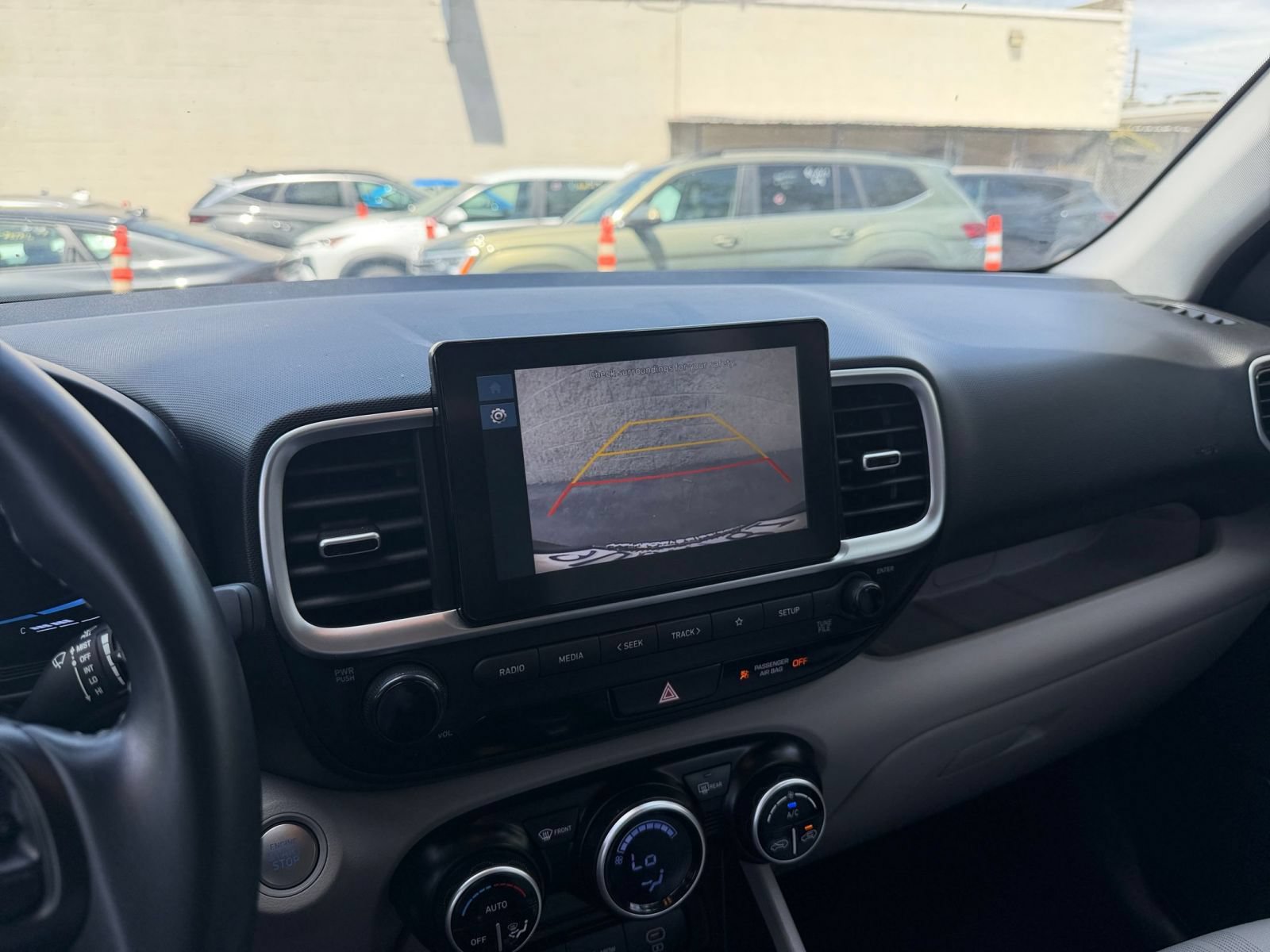 Thumbnail: 2025 Hyundai Venue - 21