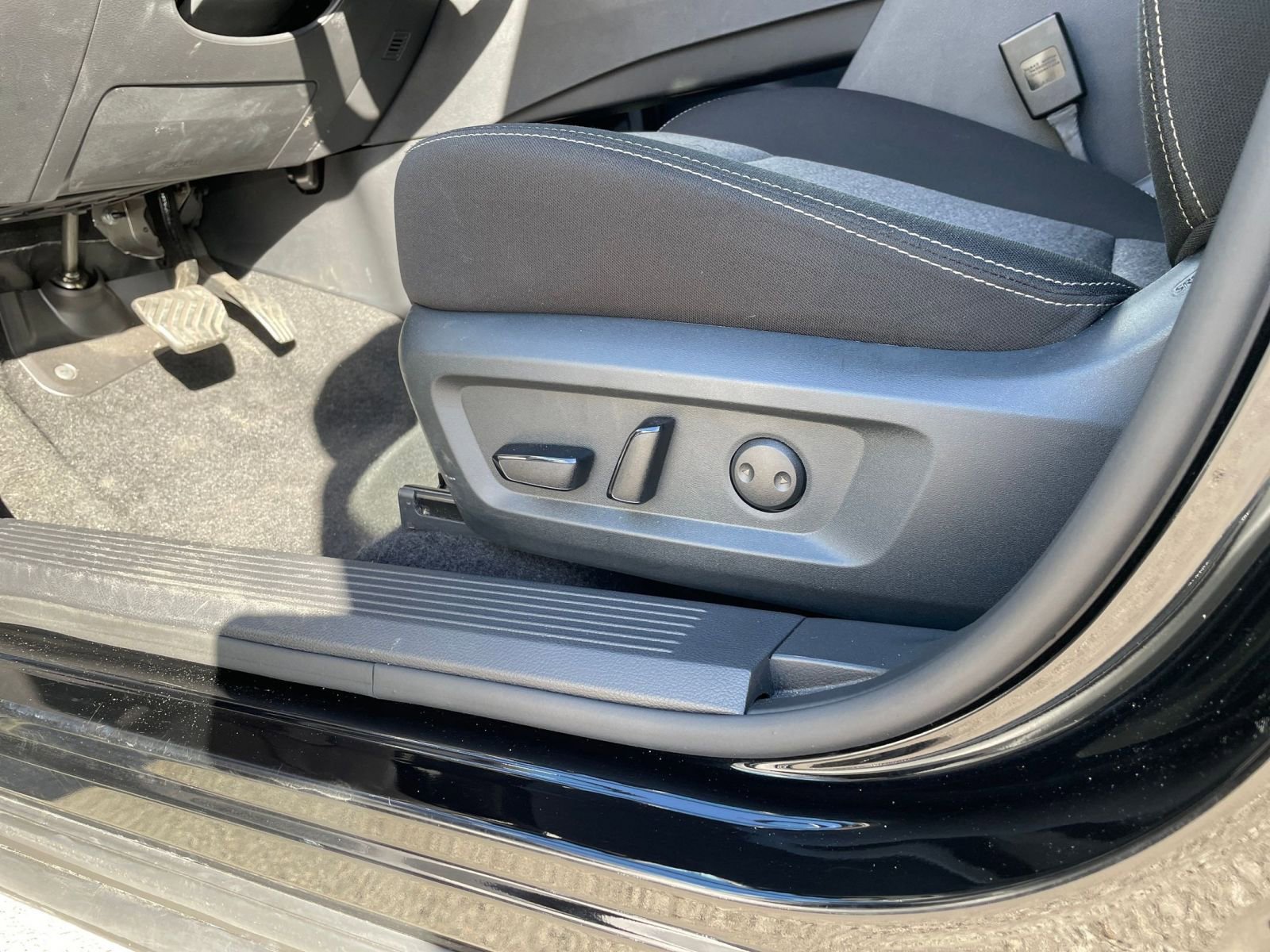 Thumbnail: 2025 Nissan Rogue - 23