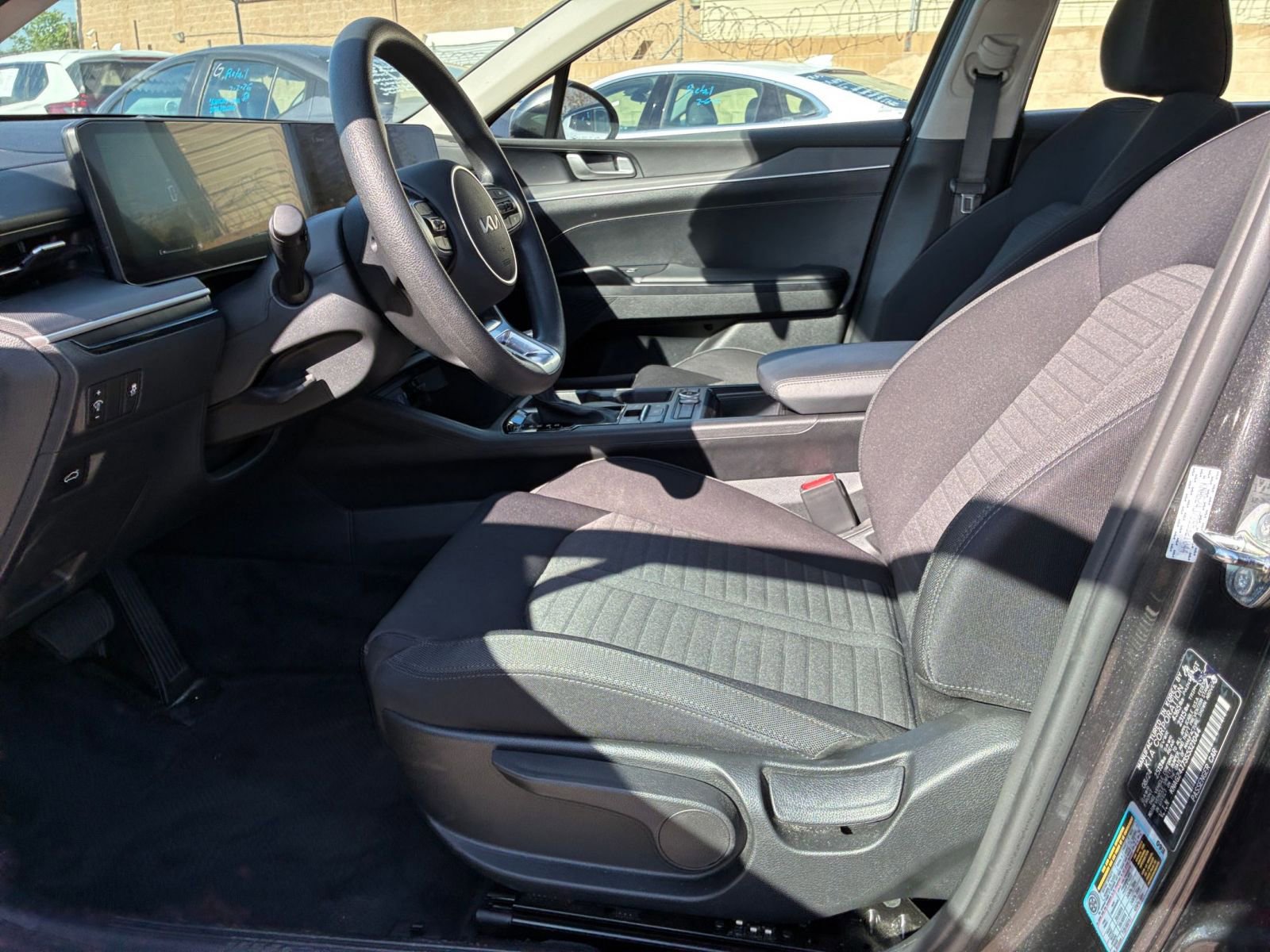 Thumbnail: 2025 Kia K5 - 28