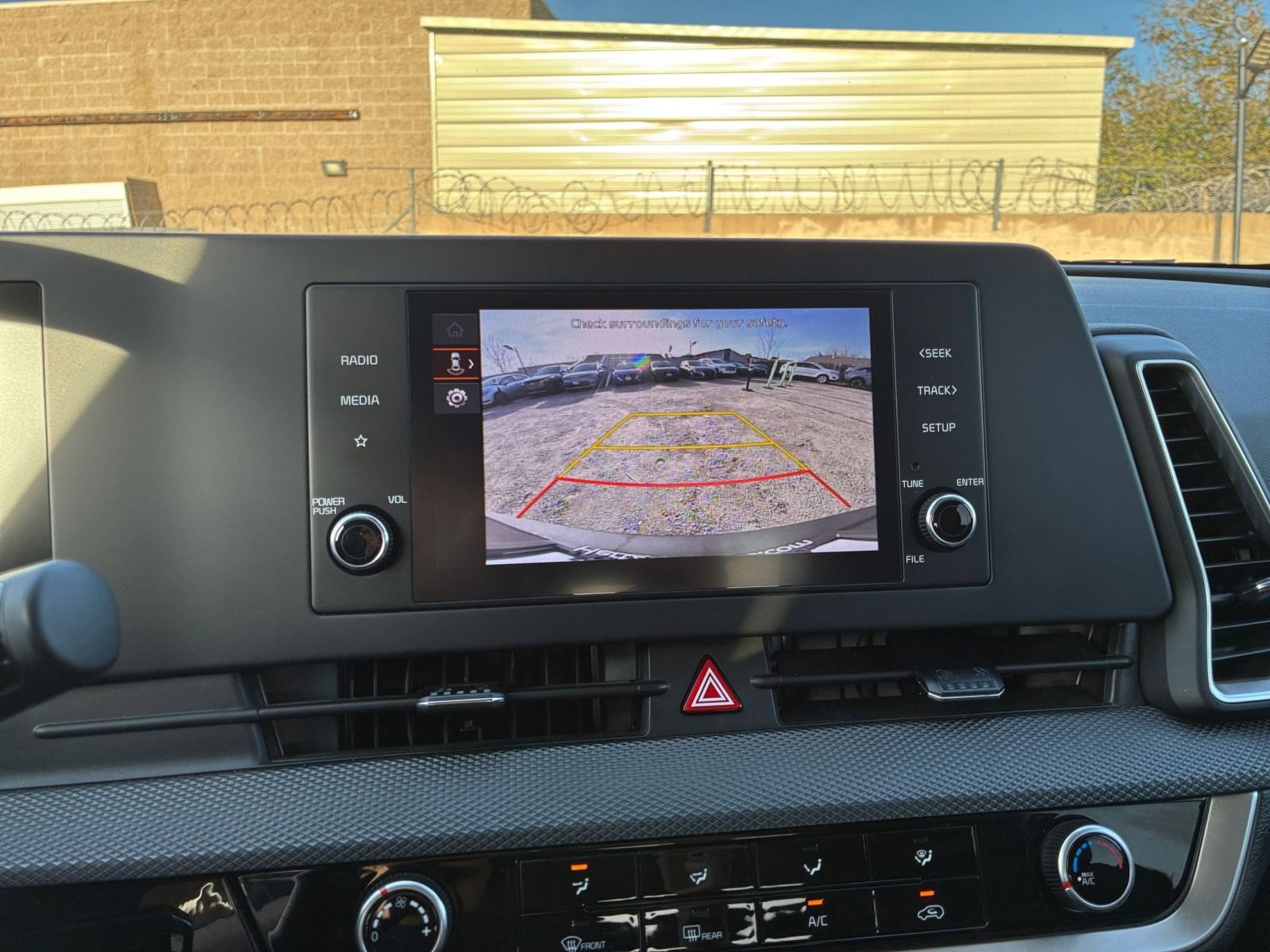 Thumbnail: 2025 Kia Sportage - 24