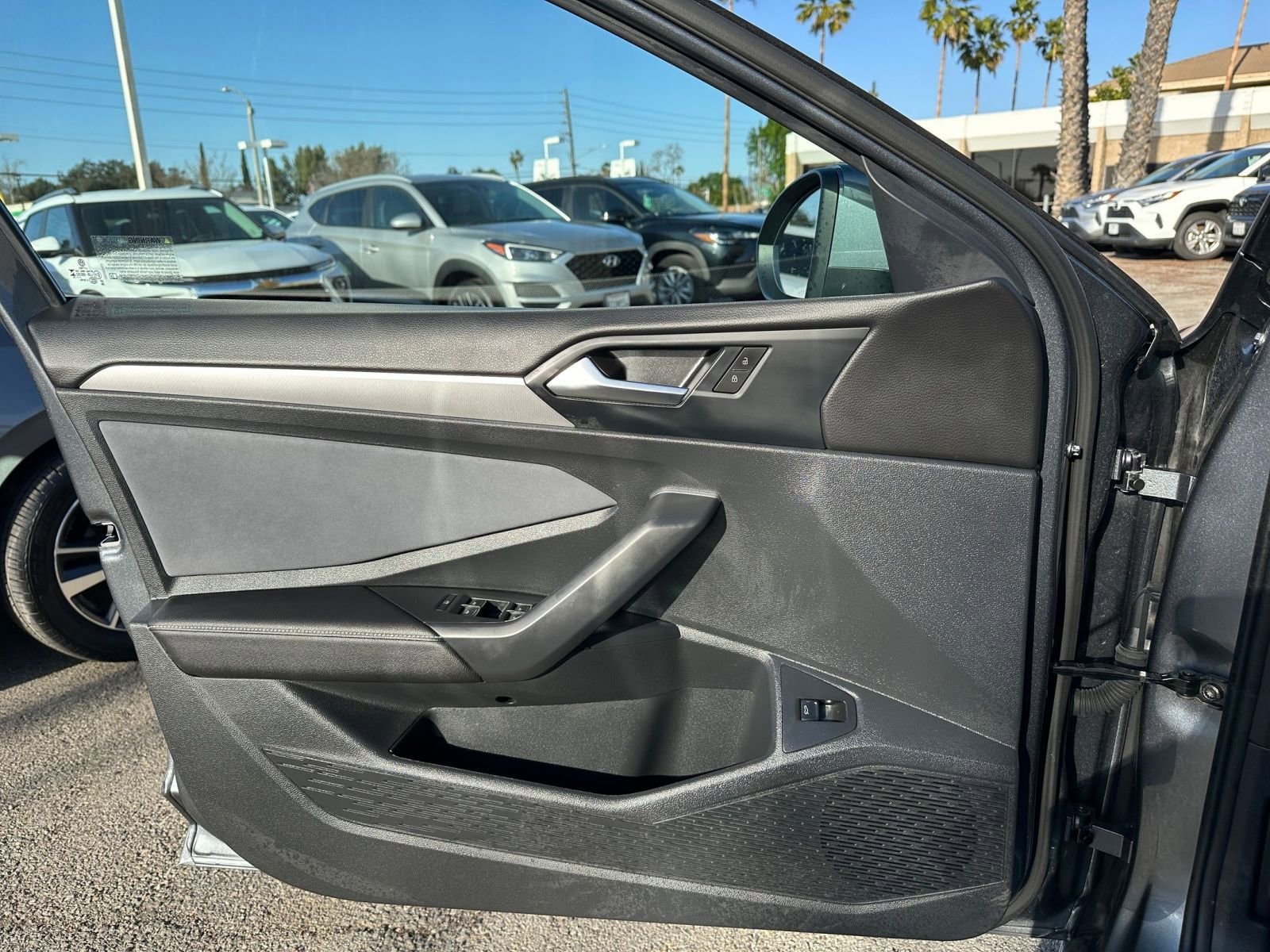 Thumbnail: 2025 Volkswagen Jetta - 18