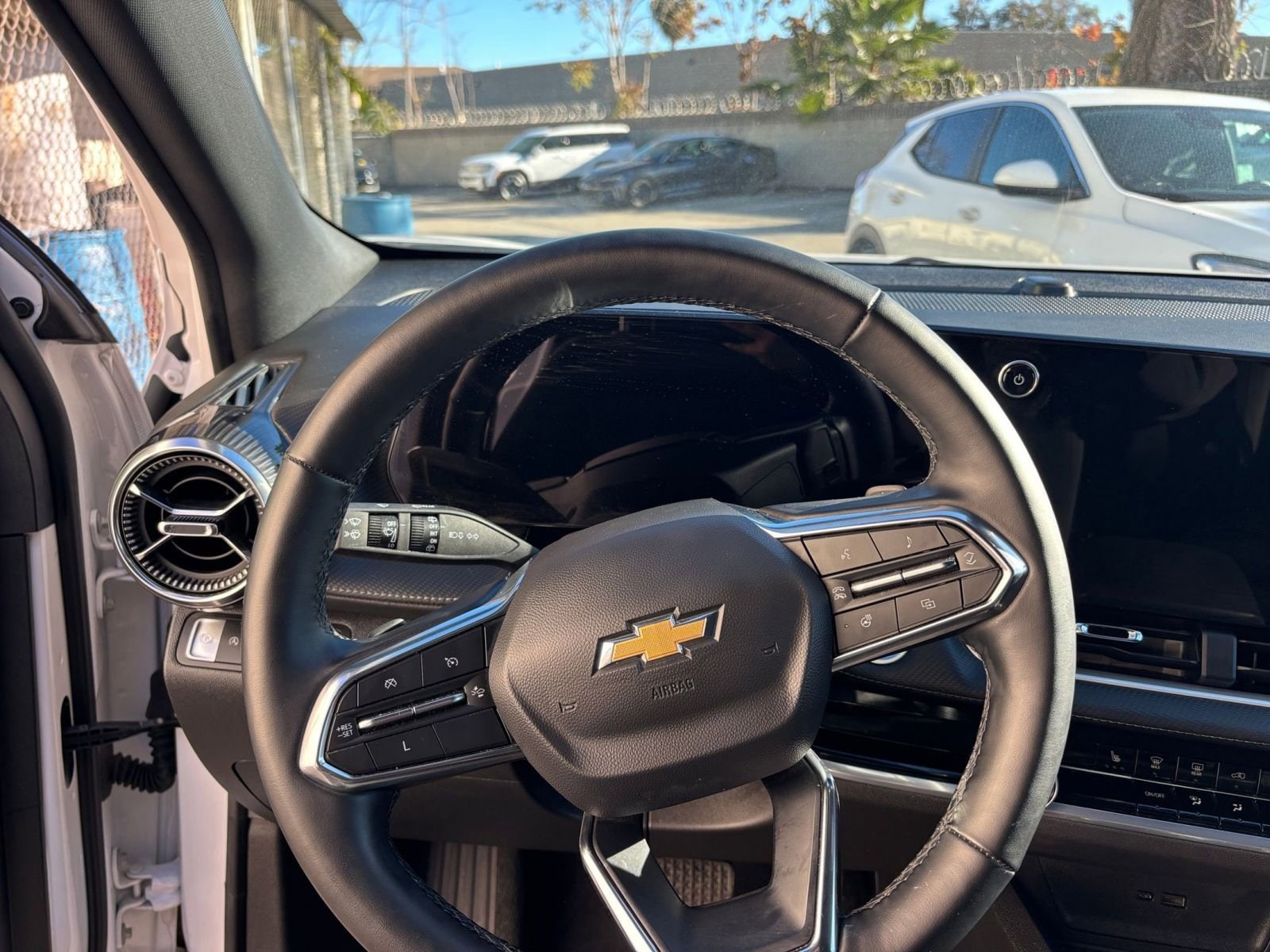 Thumbnail: 2025 Chevrolet Equinox - 34