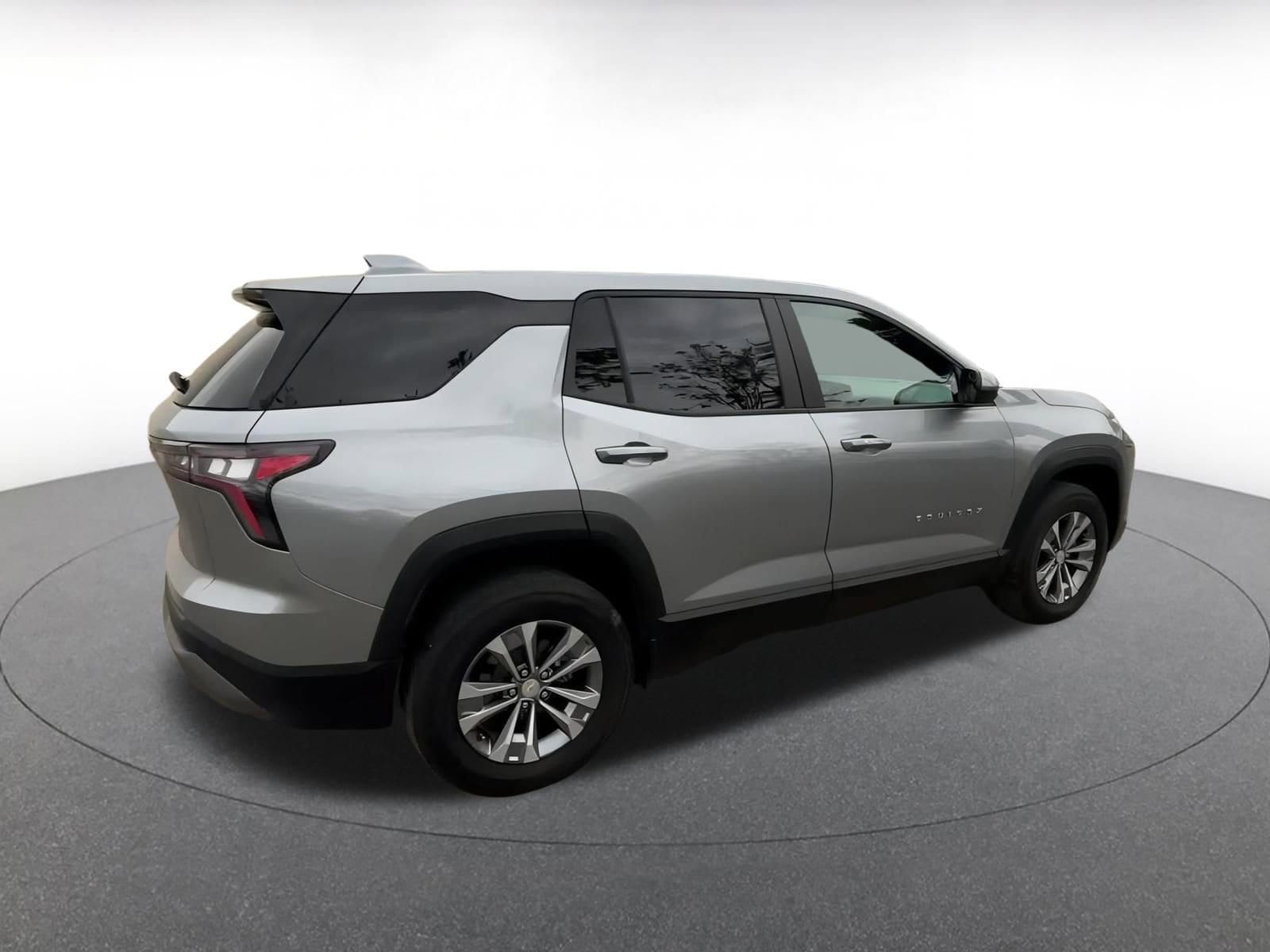 Thumbnail: 2025 Chevrolet Equinox - 15