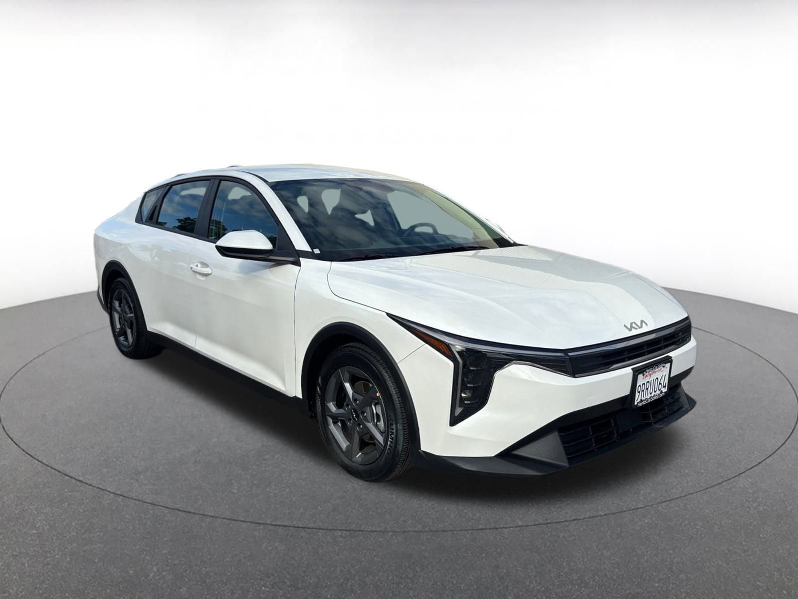 Thumbnail: 2025 Kia K4 - 1