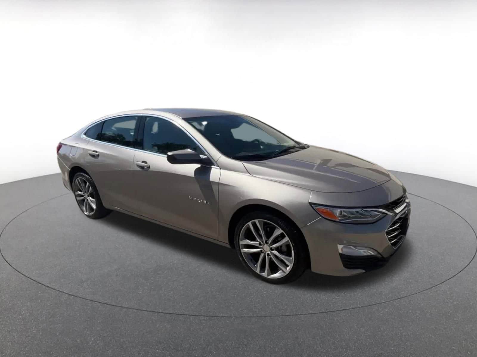 Thumbnail: 2024 Chevrolet Malibu - 2