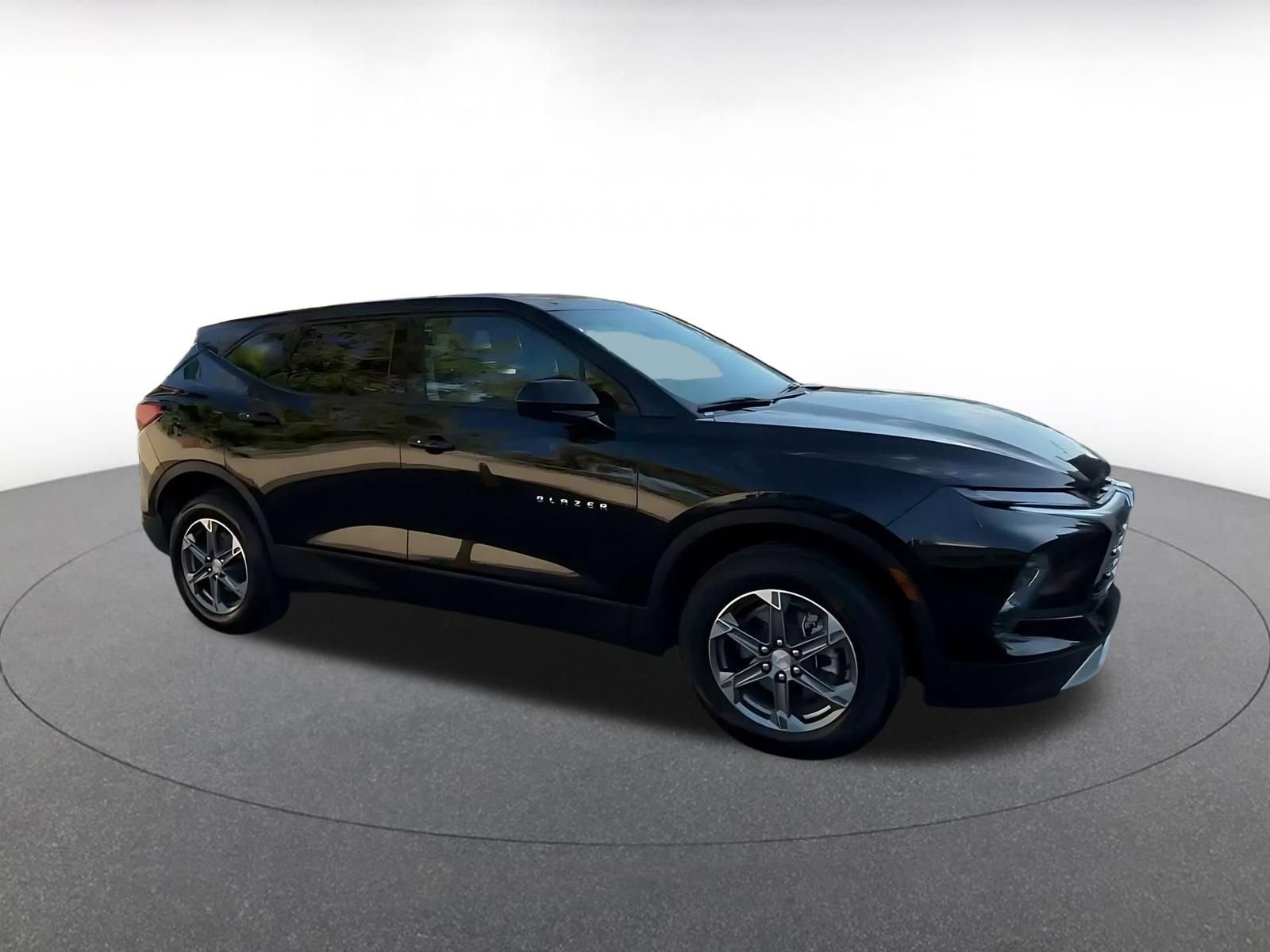 Thumbnail: 2025 Chevrolet Blazer - 2