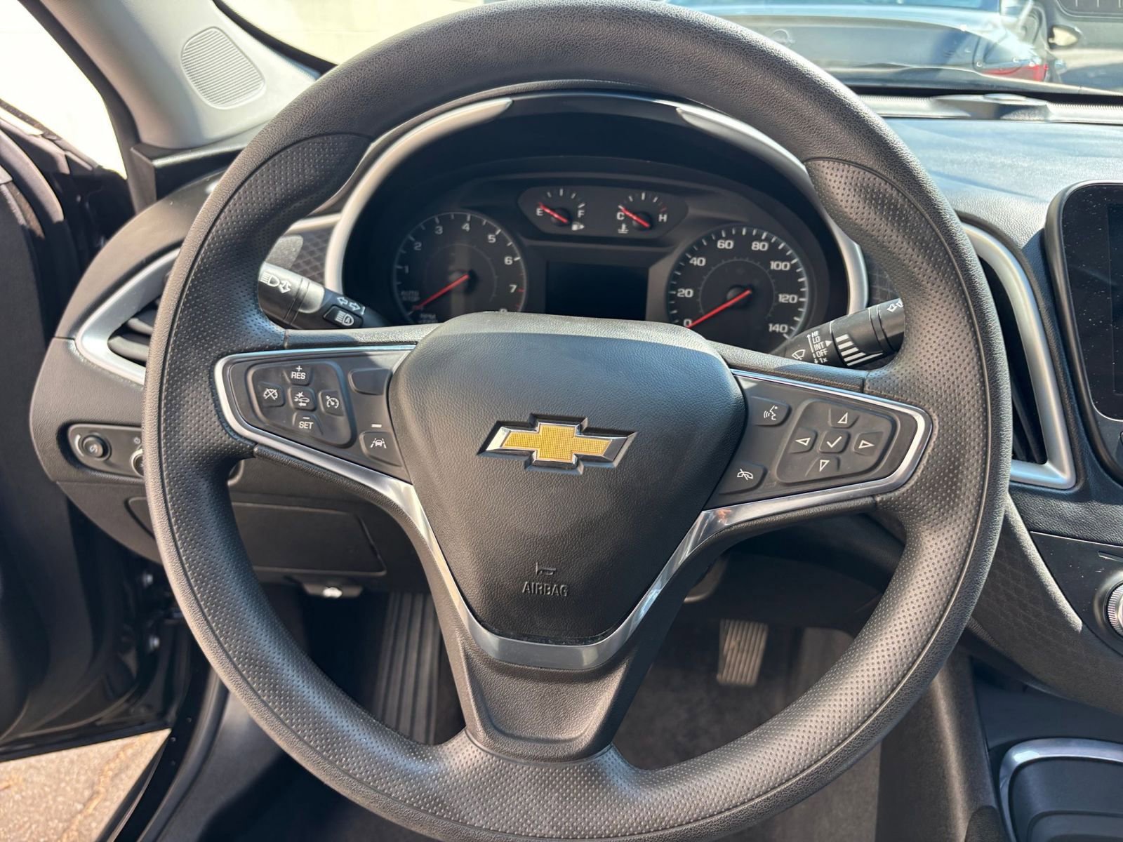 Thumbnail: 2023 Chevrolet Malibu - 28