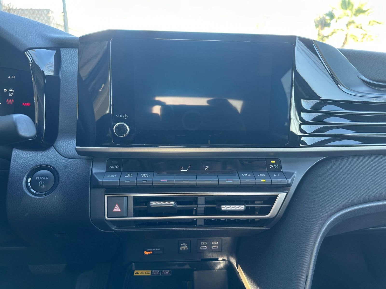 Thumbnail: 2025 Toyota Camry - 17