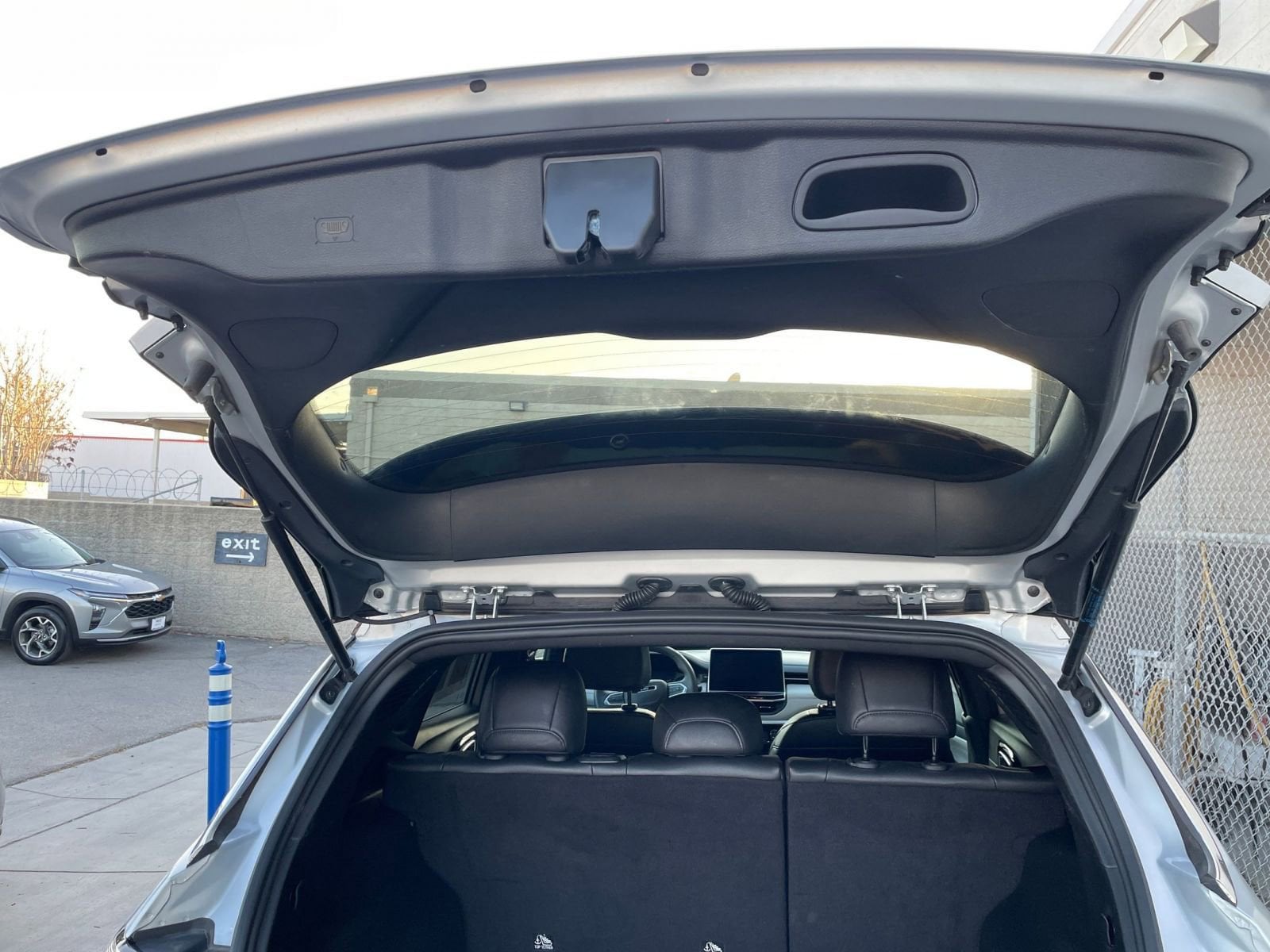 Thumbnail: 2025 Jeep Compass - 23